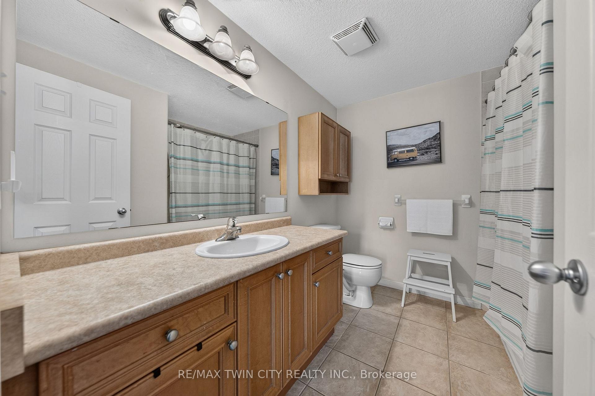 Photo 27 of 600 White Cedar Avenue, Waterloo, Erbsville/Laurelwood — HOMEH