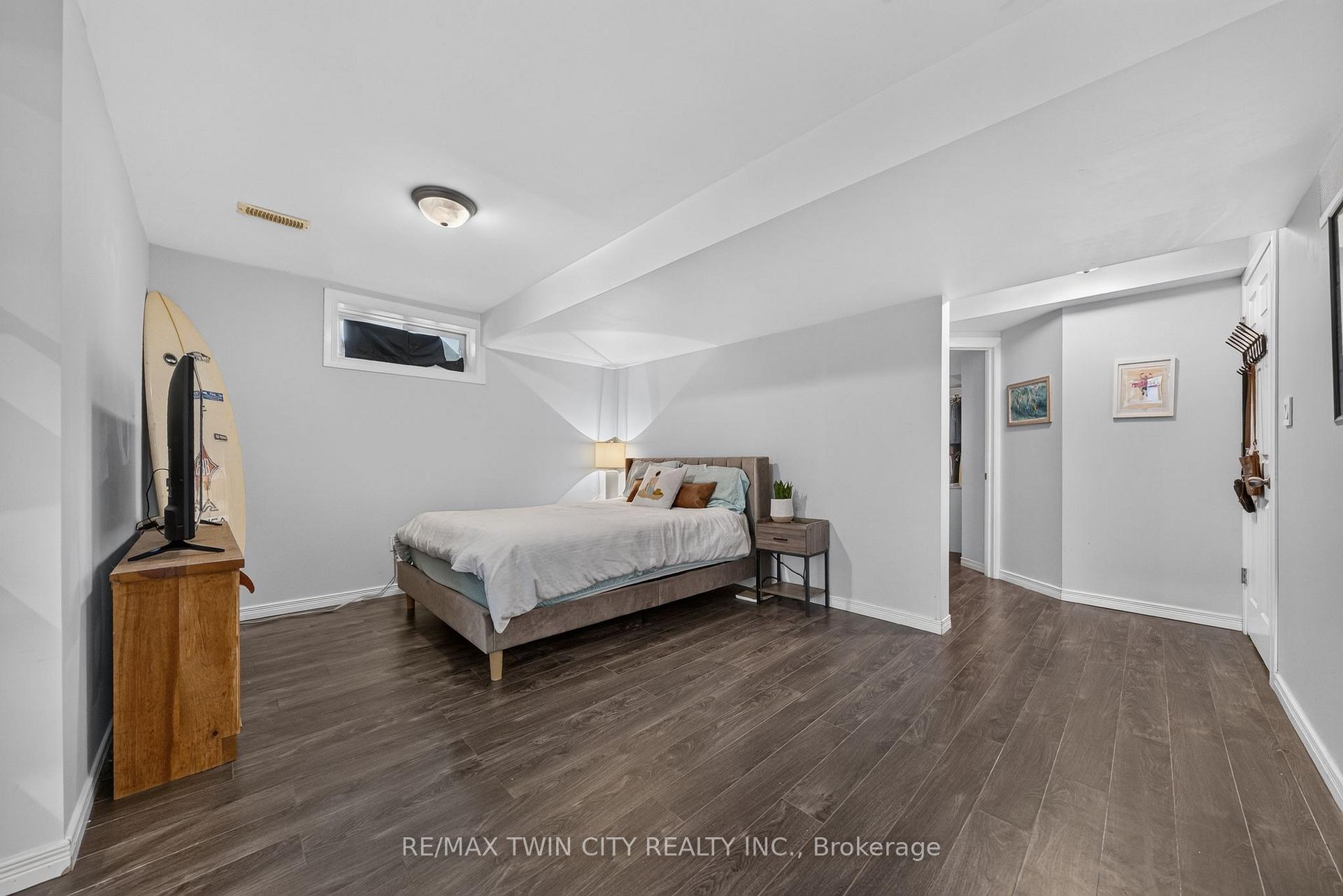 Photo 30 of 600 White Cedar Avenue, Waterloo, Erbsville/Laurelwood — HOMEH