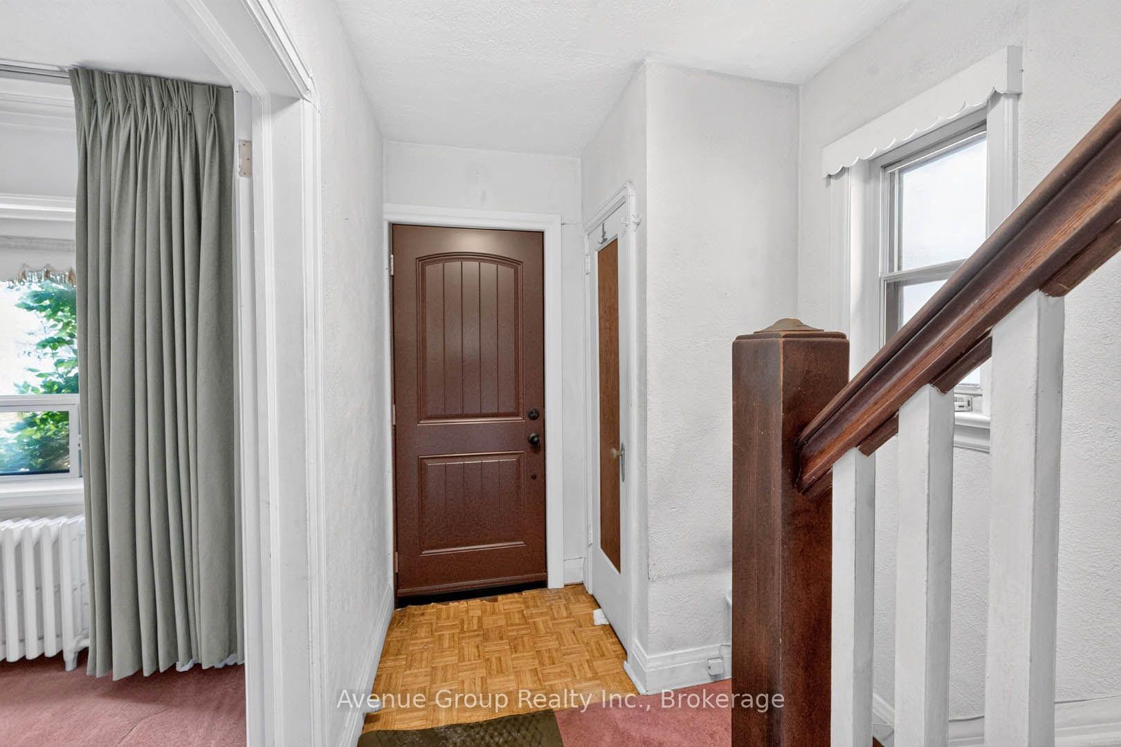 Photo 3 of 1 Warland Avenue, Toronto, East York — HOMEH