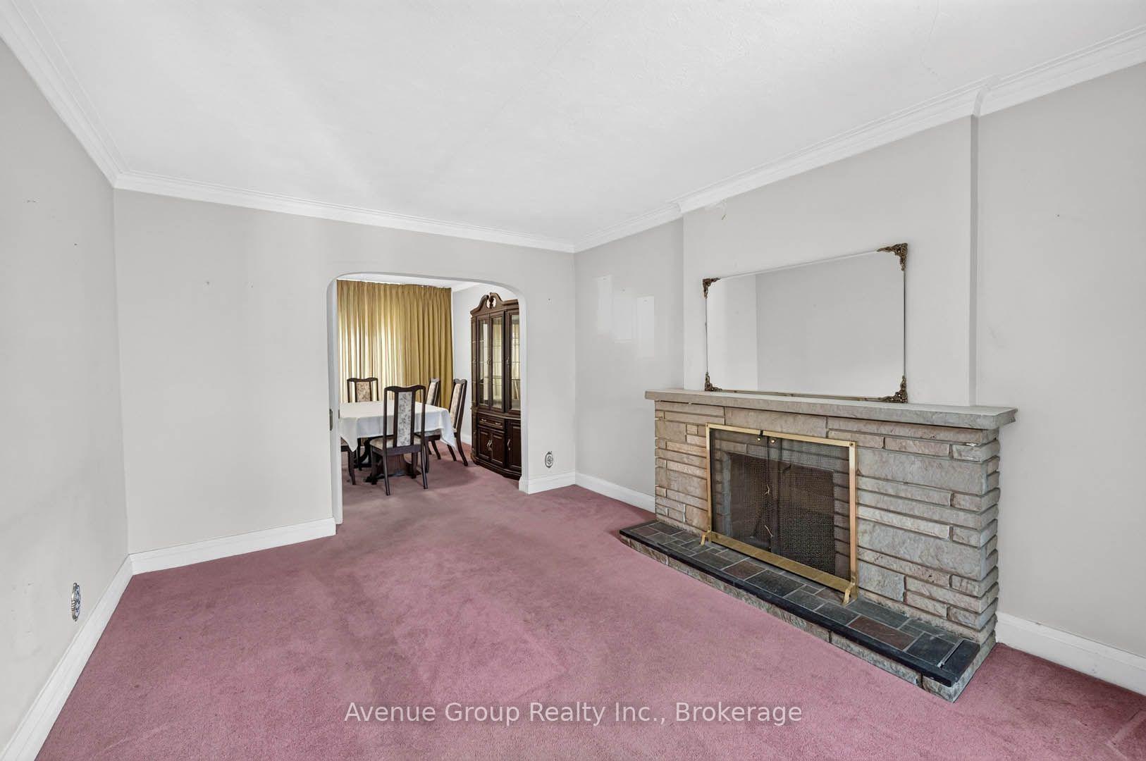 Photo 9 of 1 Warland Avenue, Toronto, East York — HOMEH