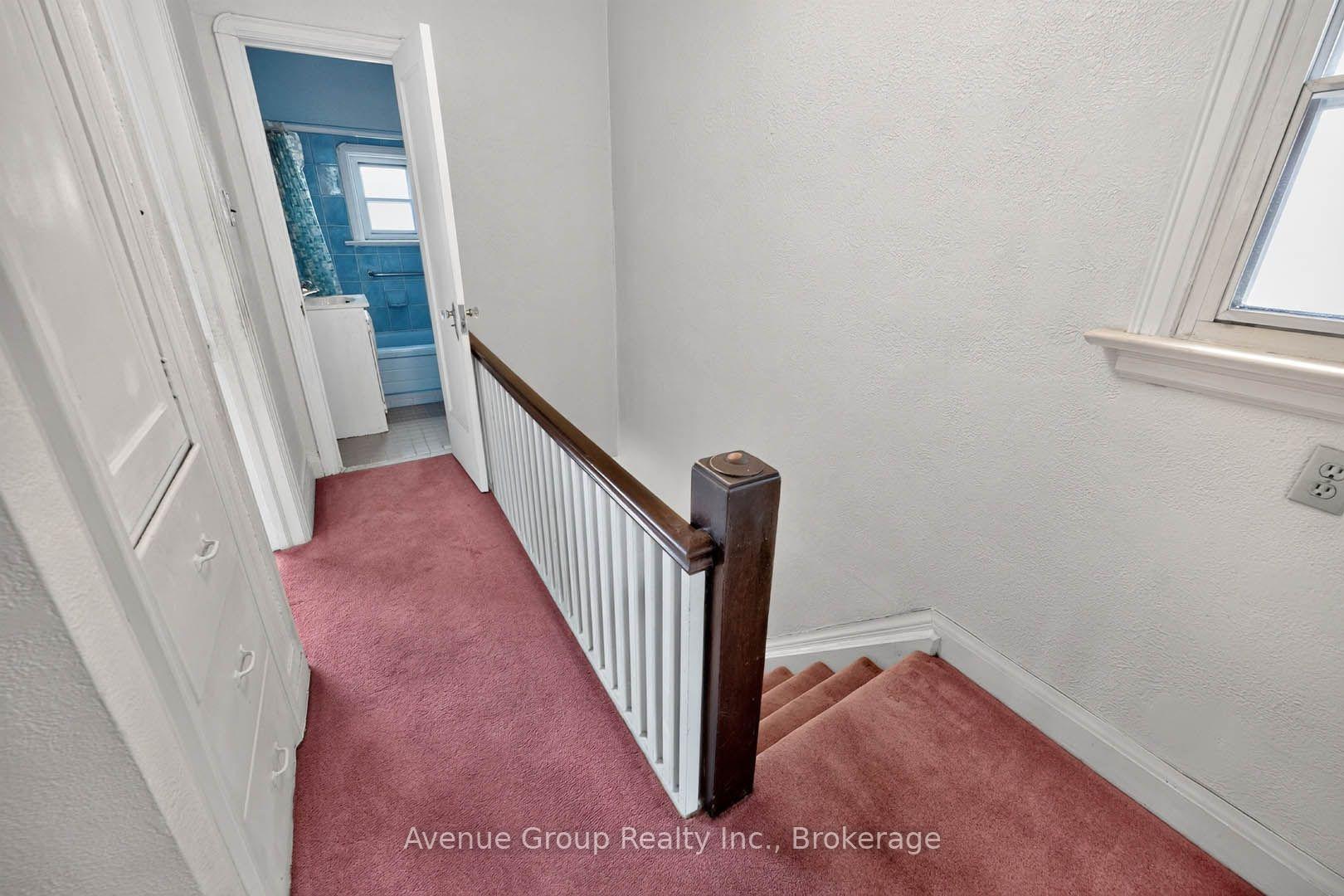 Photo 17 of 1 Warland Avenue, Toronto, East York — HOMEH