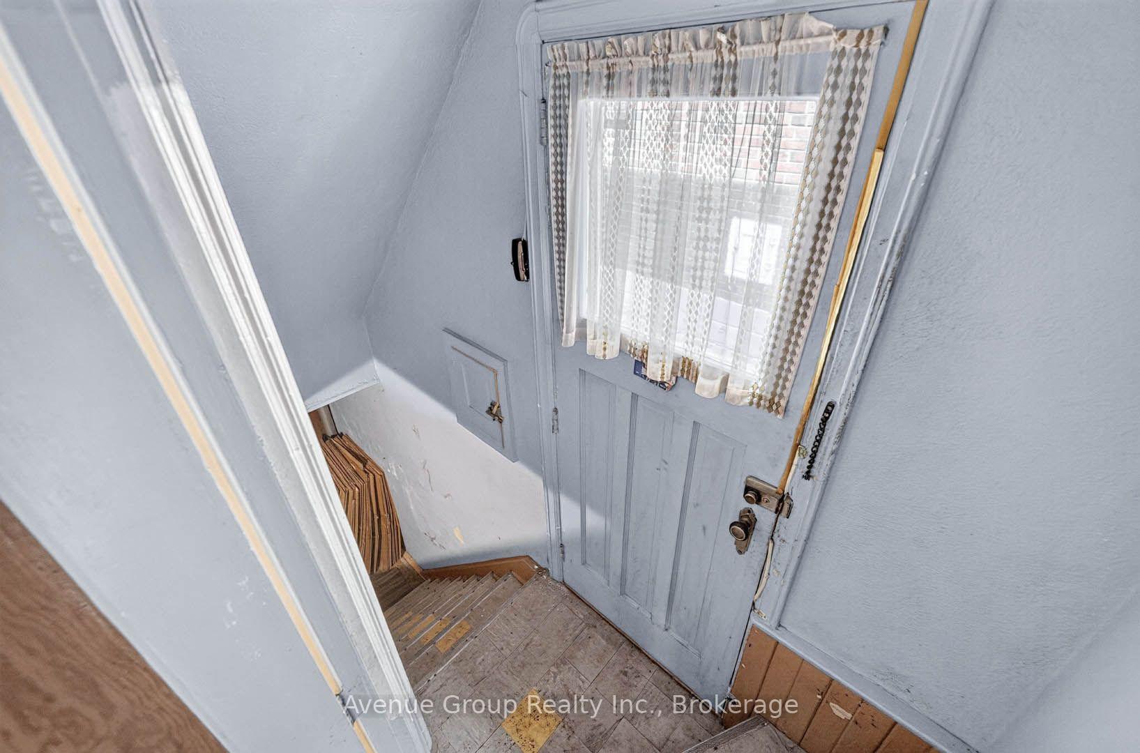 Photo 30 of 1 Warland Avenue, Toronto, East York — HOMEH