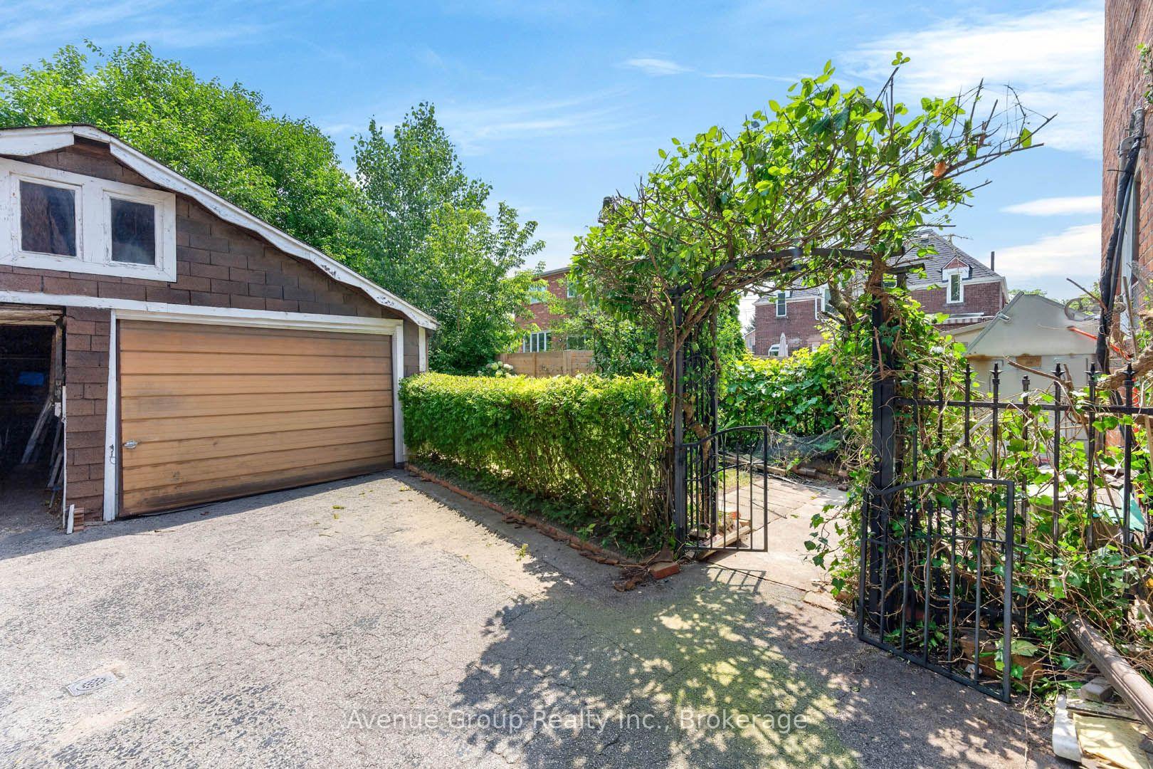 Photo 34 of 1 Warland Avenue, Toronto, East York — HOMEH