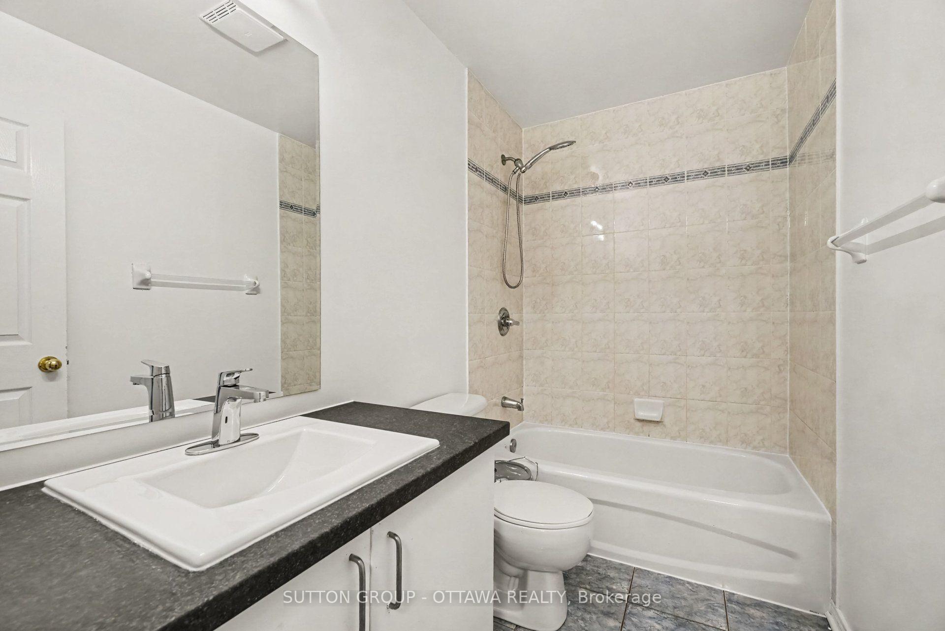 Photo 14 of 159 Colliston Crescent, Ottawa, Ridgemont — HOMEH