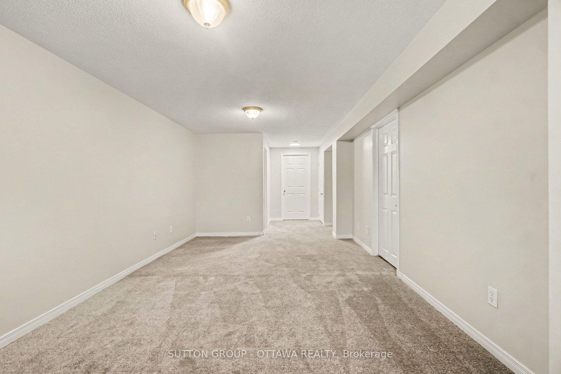 Photo 19 of 159 Colliston Crescent, Ottawa, Ridgemont — HOMEH