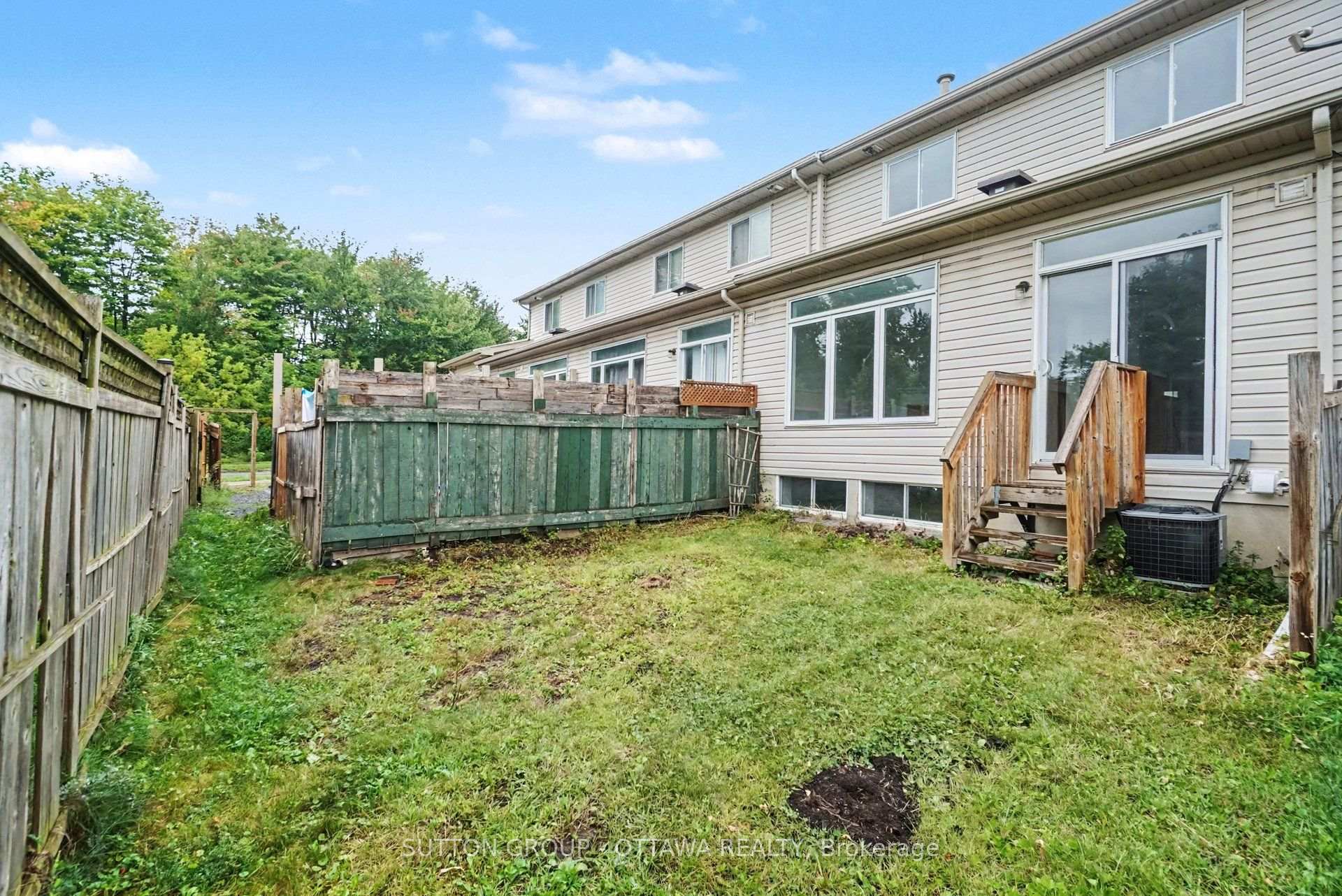 Photo 21 of 159 Colliston Crescent, Ottawa, Ridgemont — HOMEH