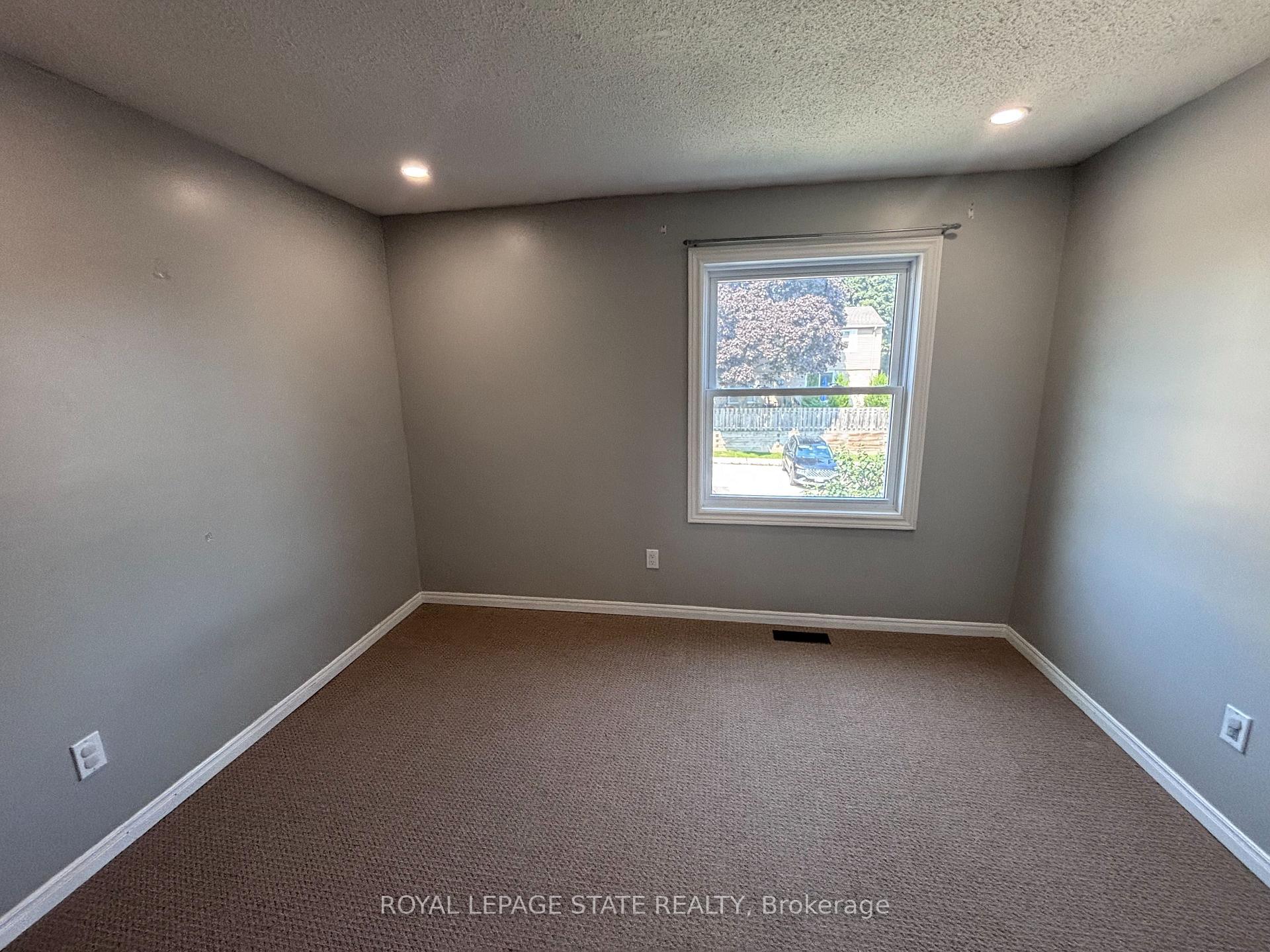Photo 12 of Unit 58, 1300 Upper Ottawa Street, Hamilton, Quinndale — HOMEH