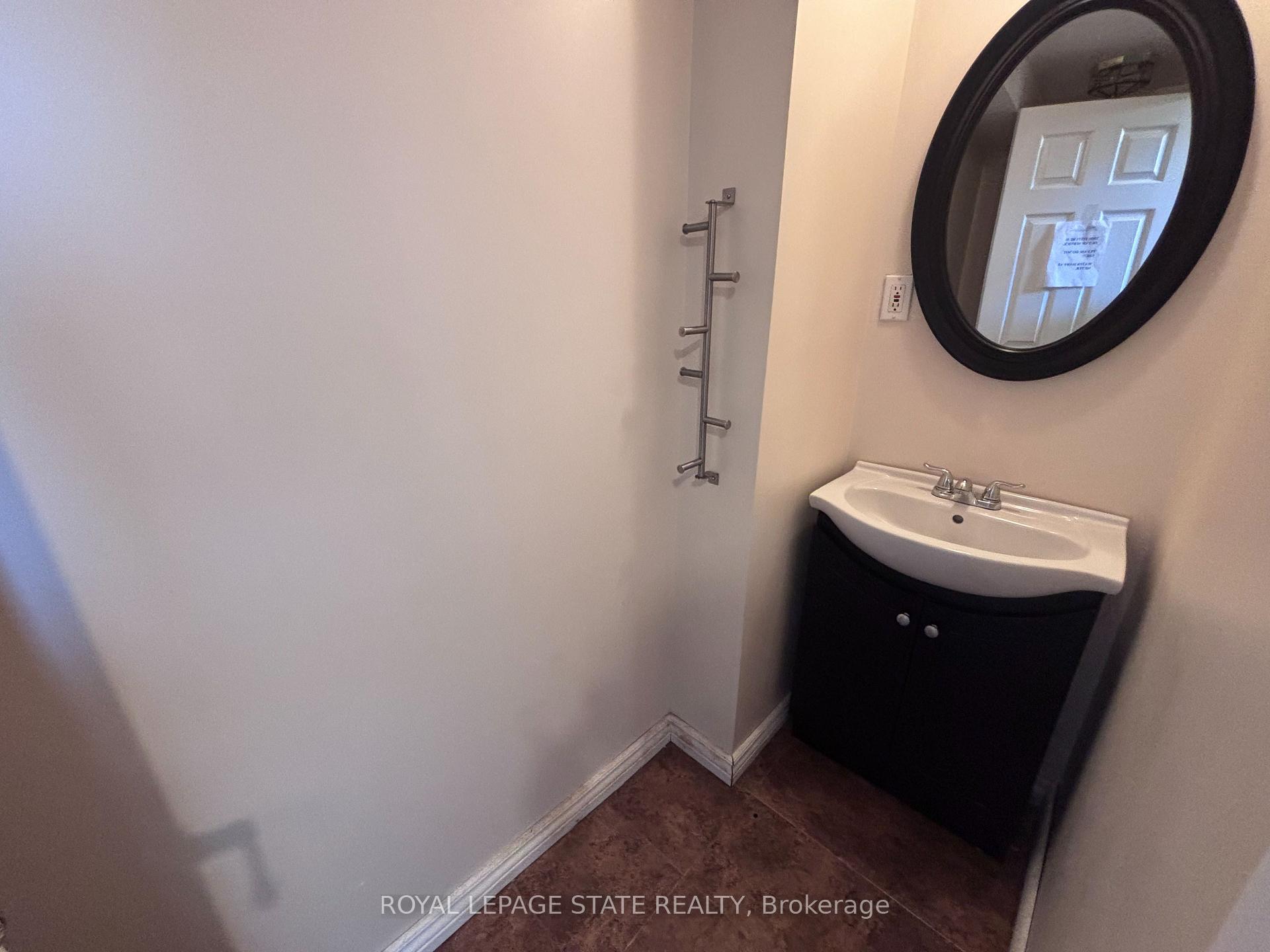 Photo 13 of Unit 58, 1300 Upper Ottawa Street, Hamilton, Quinndale — HOMEH