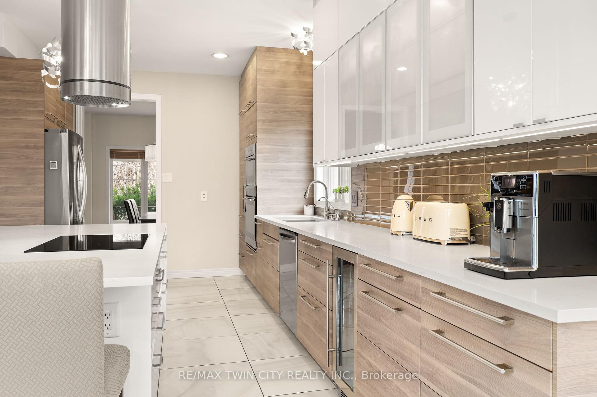 Photo 14 of 534 Birchleaf Walk, Waterloo, Westvale — HOMEH