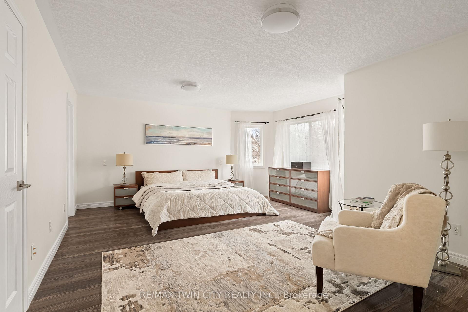 Photo 26 of 534 Birchleaf Walk, Waterloo, Westvale — HOMEH