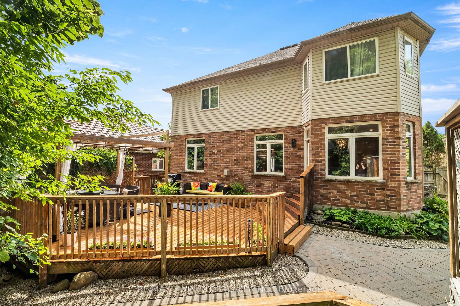 Photo 44 of 534 Birchleaf Walk, Waterloo, Westvale — HOMEH