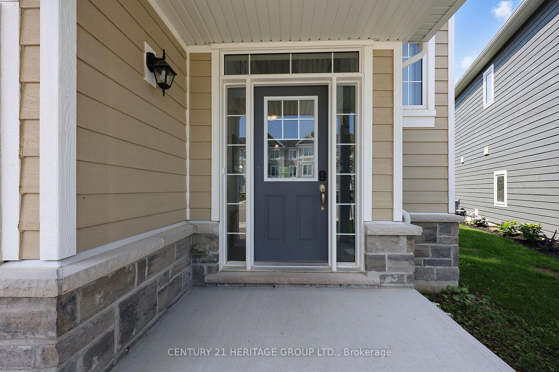 Photo 4 of 13 Abby Drive, Wasaga Beach — HOMEH