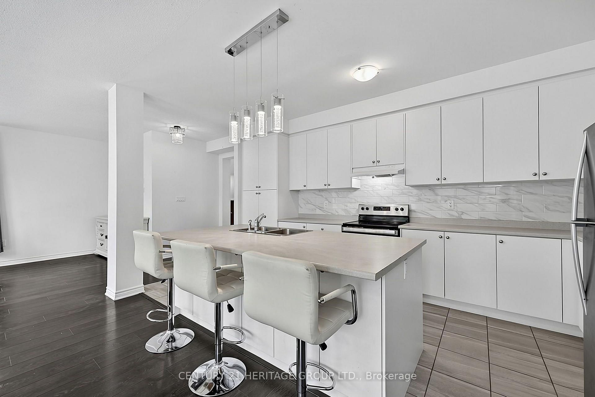 Photo 9 of 13 Abby Drive, Wasaga Beach — HOMEH