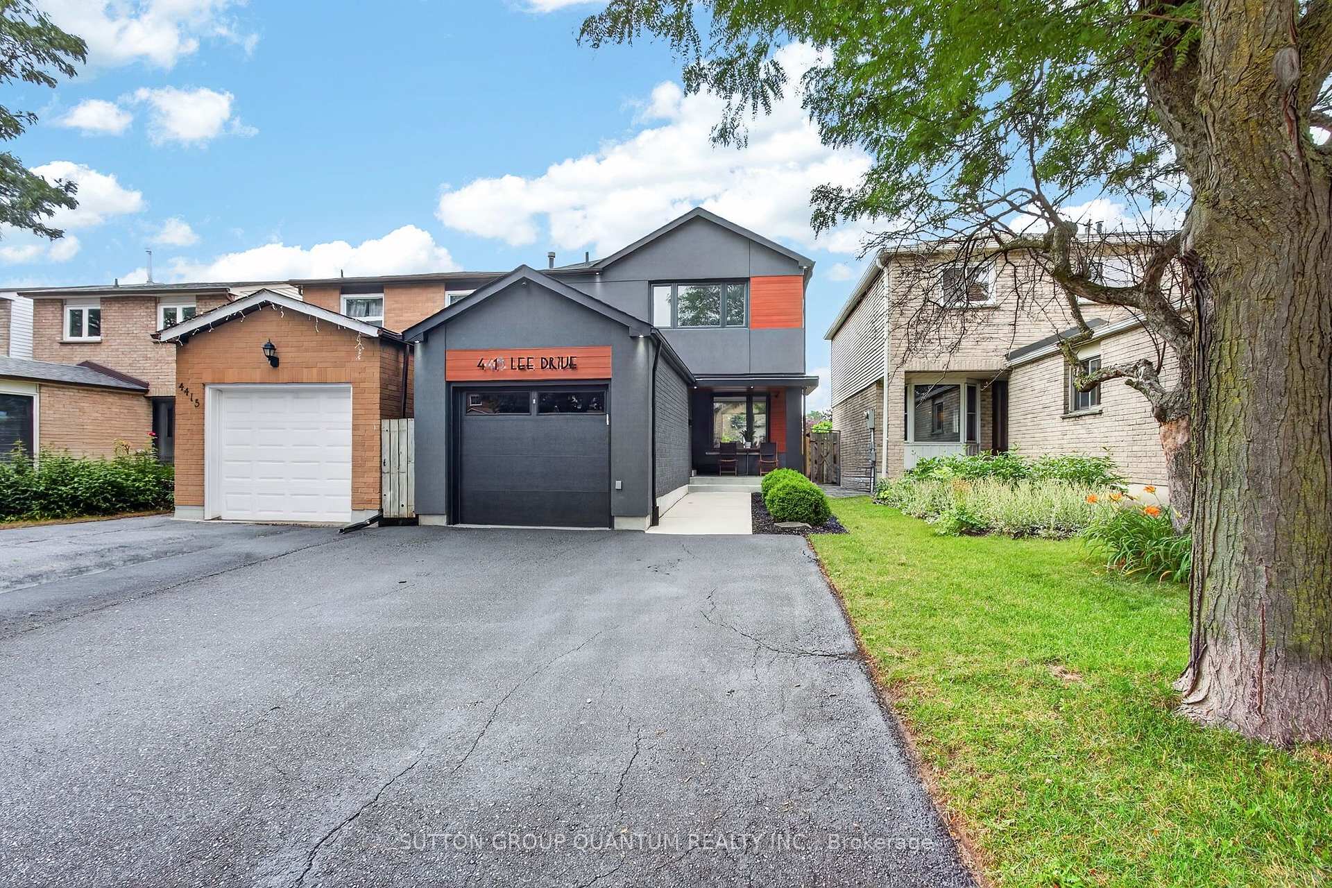 Photo 2 of 4413 Lee Drive, Mississauga, Rathwood — HOMEH