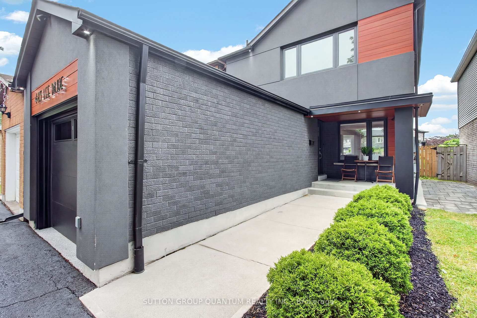 Photo 4 of 4413 Lee Drive, Mississauga, Rathwood — HOMEH