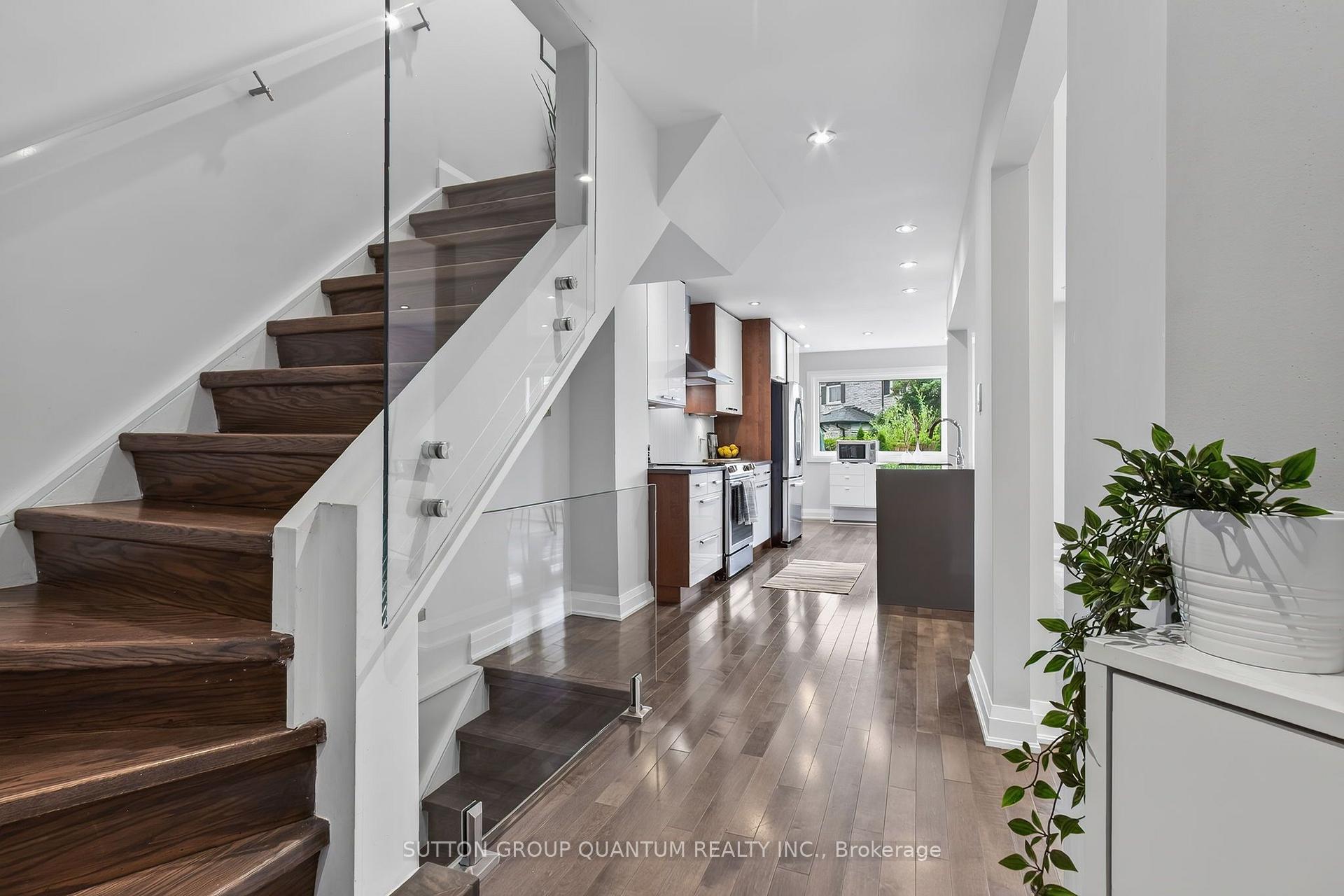 Photo 8 of 4413 Lee Drive, Mississauga, Rathwood — HOMEH