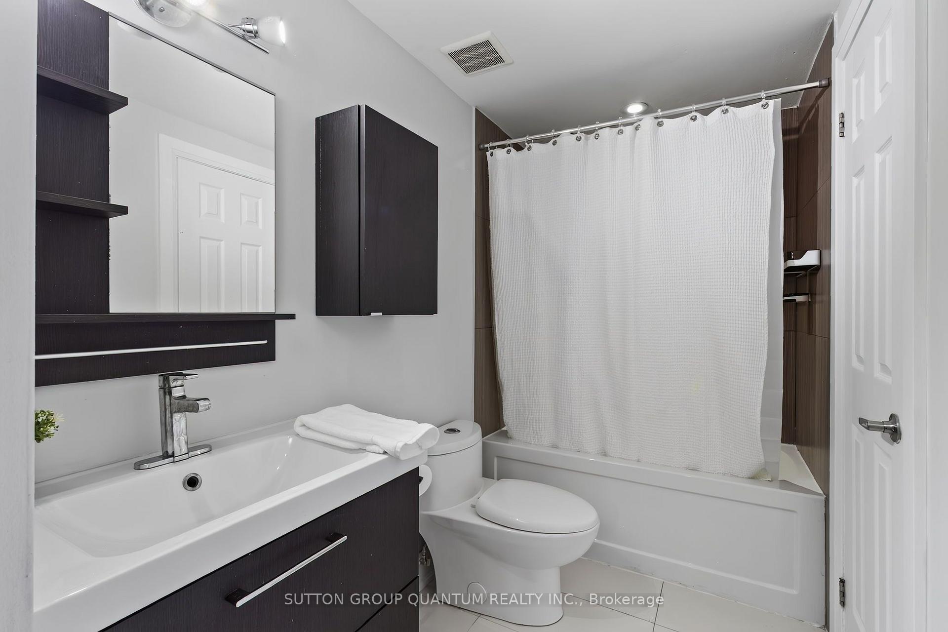 Photo 32 of 4413 Lee Drive, Mississauga, Rathwood — HOMEH