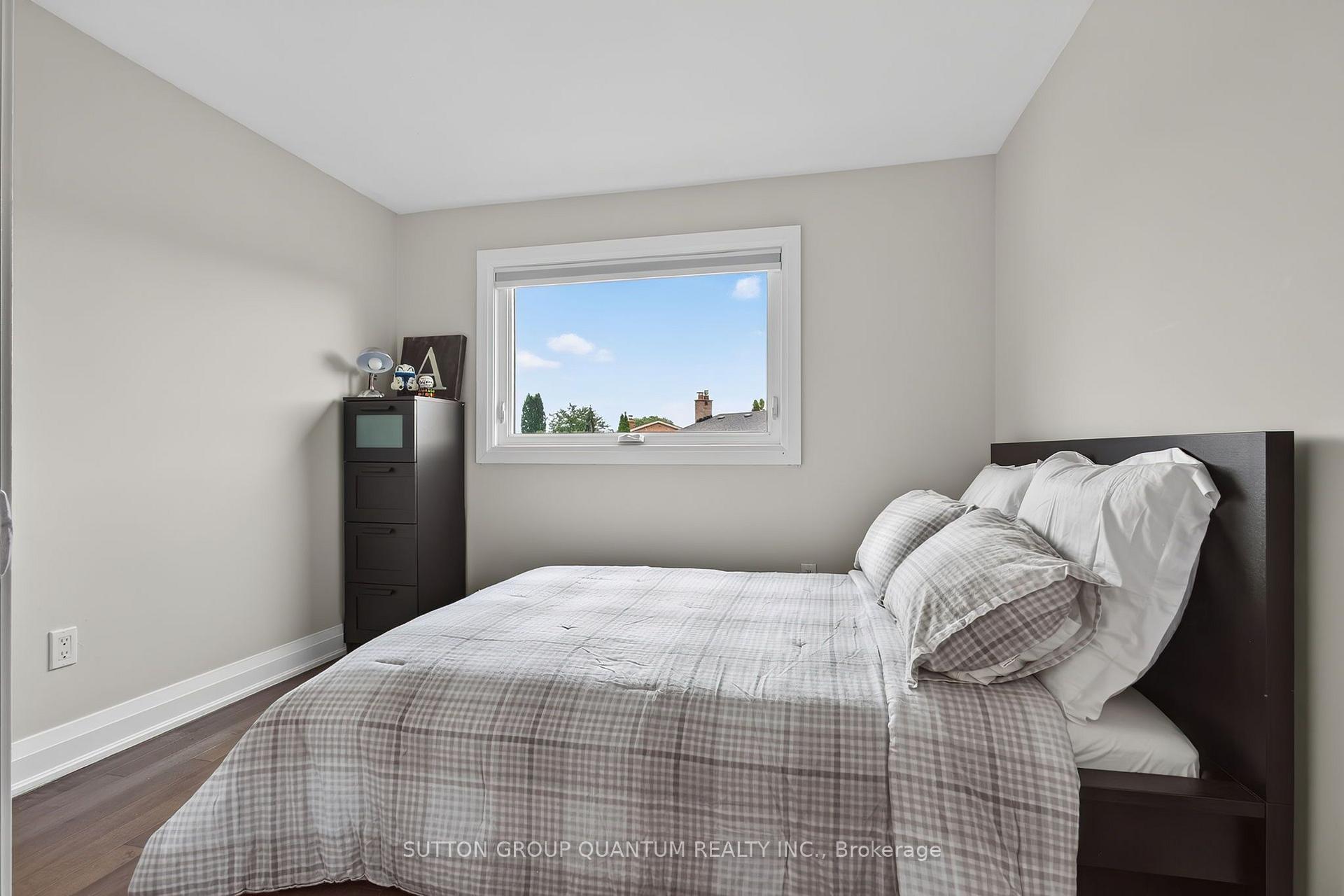 Photo 35 of 4413 Lee Drive, Mississauga, Rathwood — HOMEH