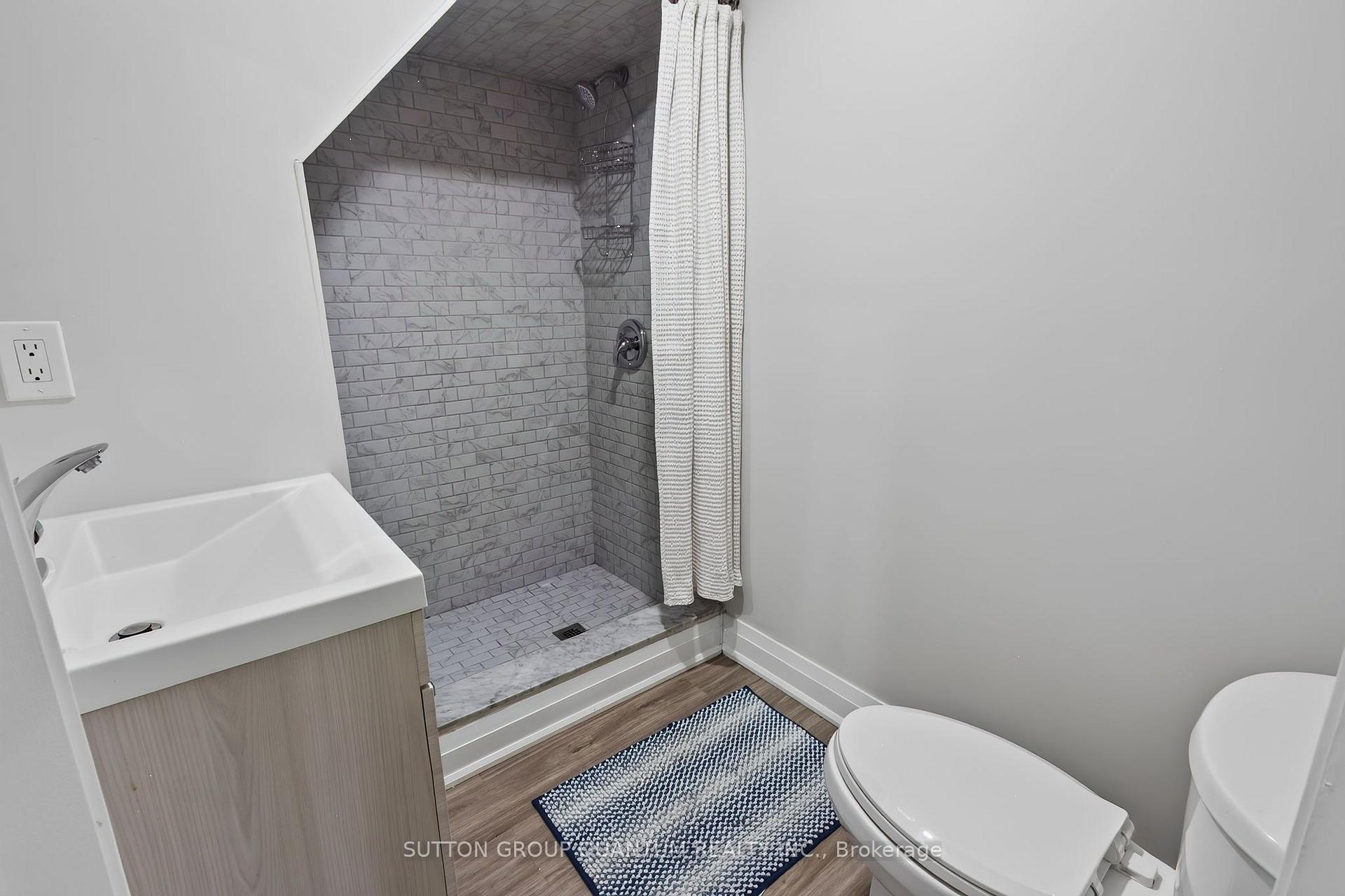 Photo 38 of 4413 Lee Drive, Mississauga, Rathwood — HOMEH