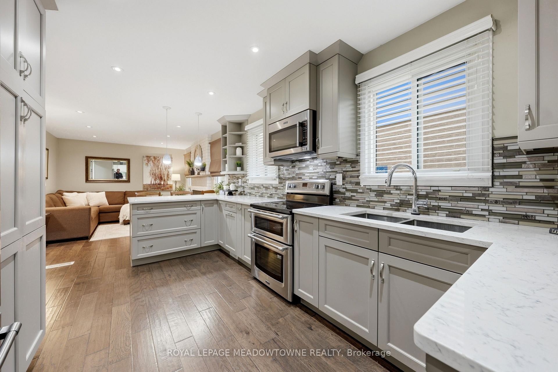 Photo 13 of 3089 Plum Tree Crescent, Mississauga, Meadowvale — HOMEH