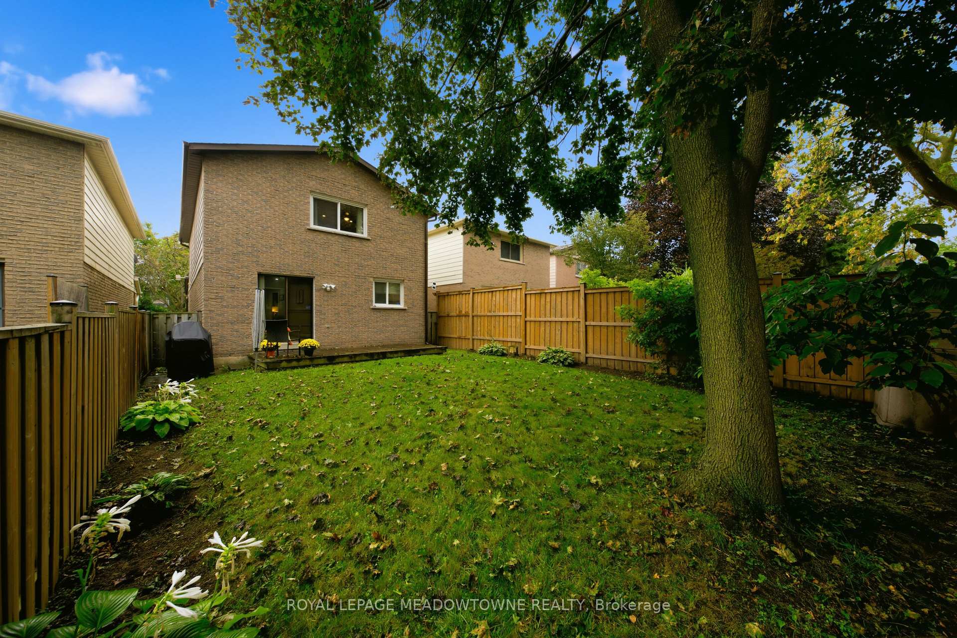Photo 49 of 3089 Plum Tree Crescent, Mississauga, Meadowvale — HOMEH