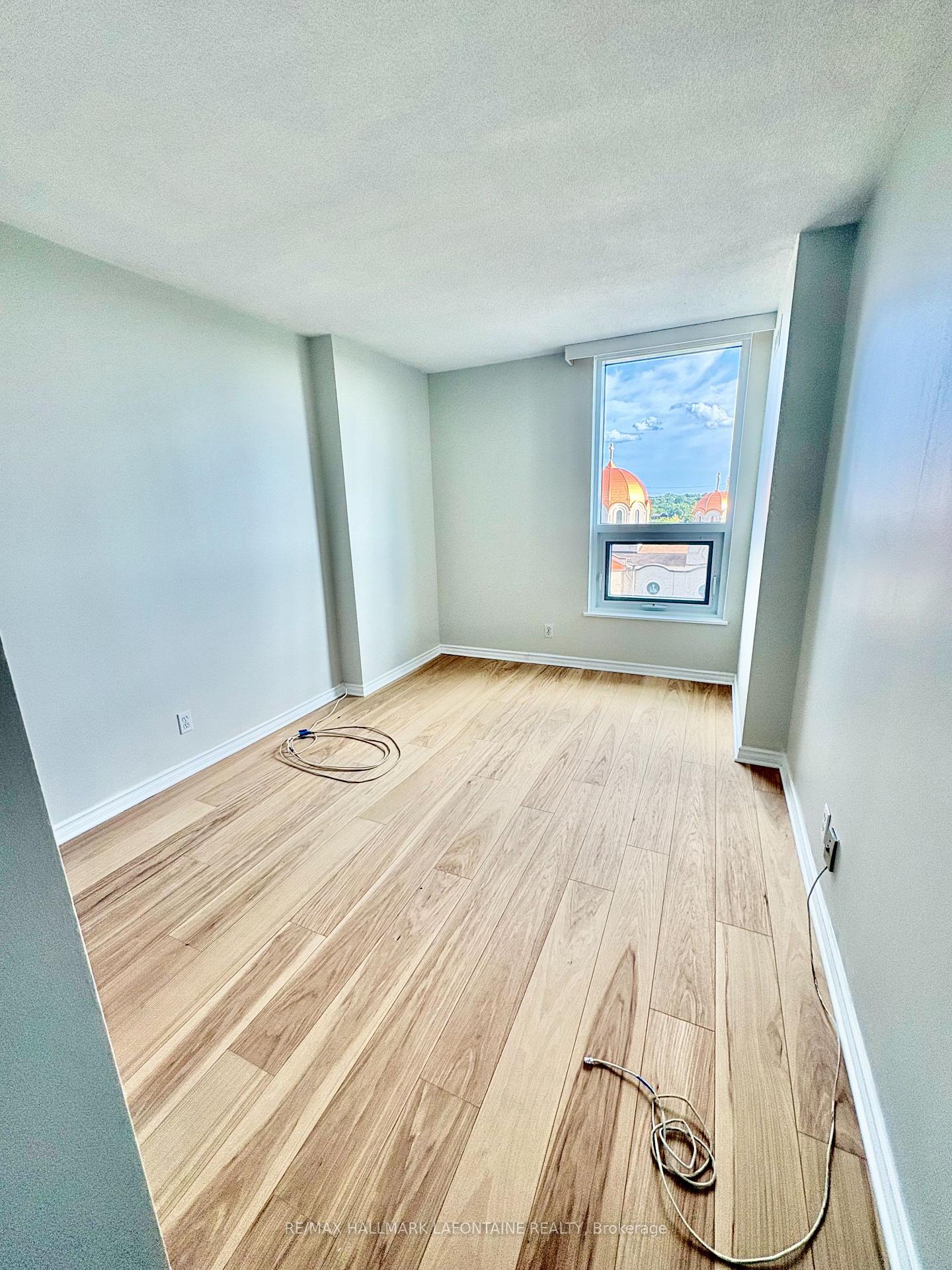 Photo 14 of Unit 812, 2951 Riverside Drive, Ottawa, Mooneys Bay/Riverside Park — HOMEH