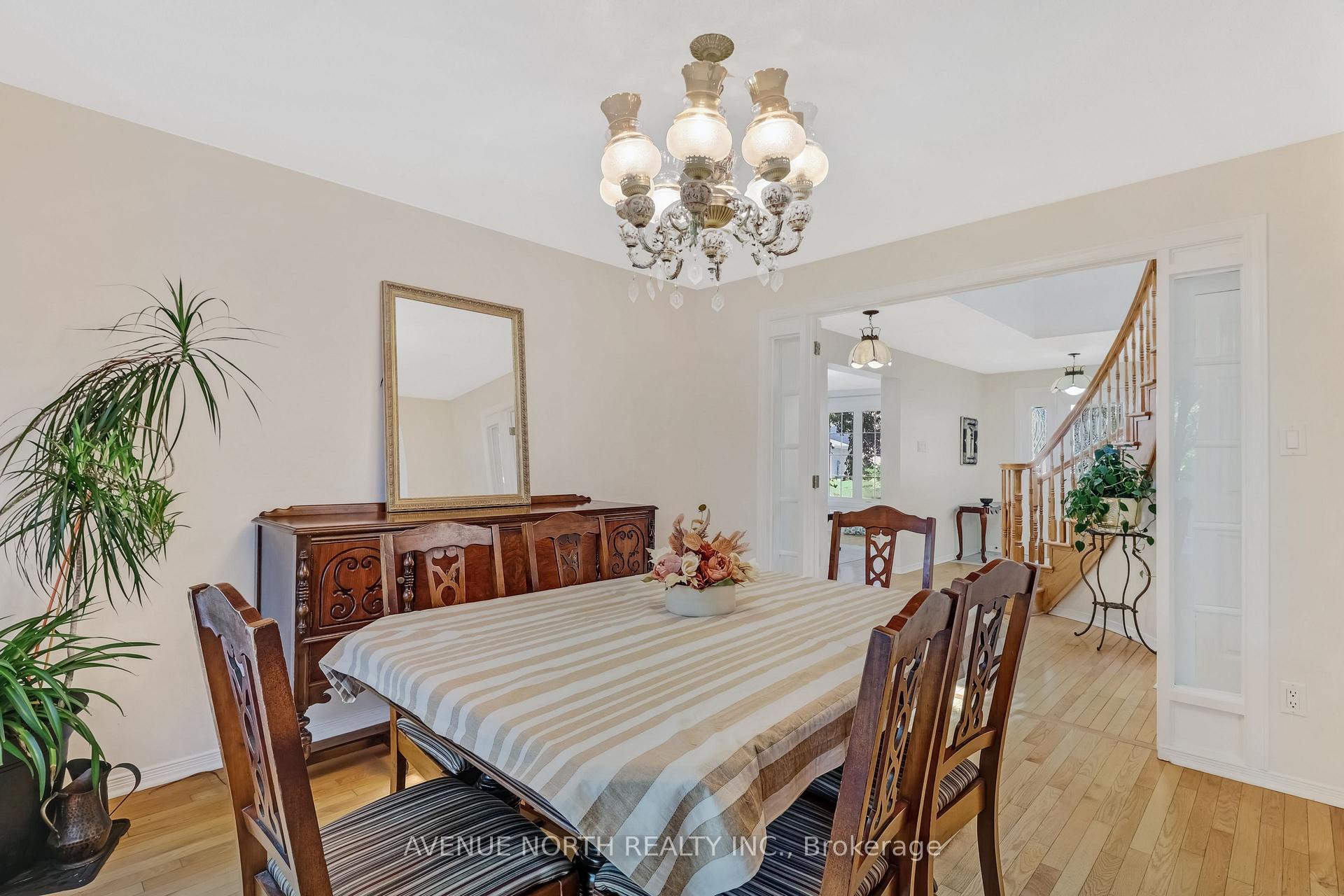 Photo 11 of 1674 Sansonnet Street S, Ottawa, Chapel Hill — HOMEH