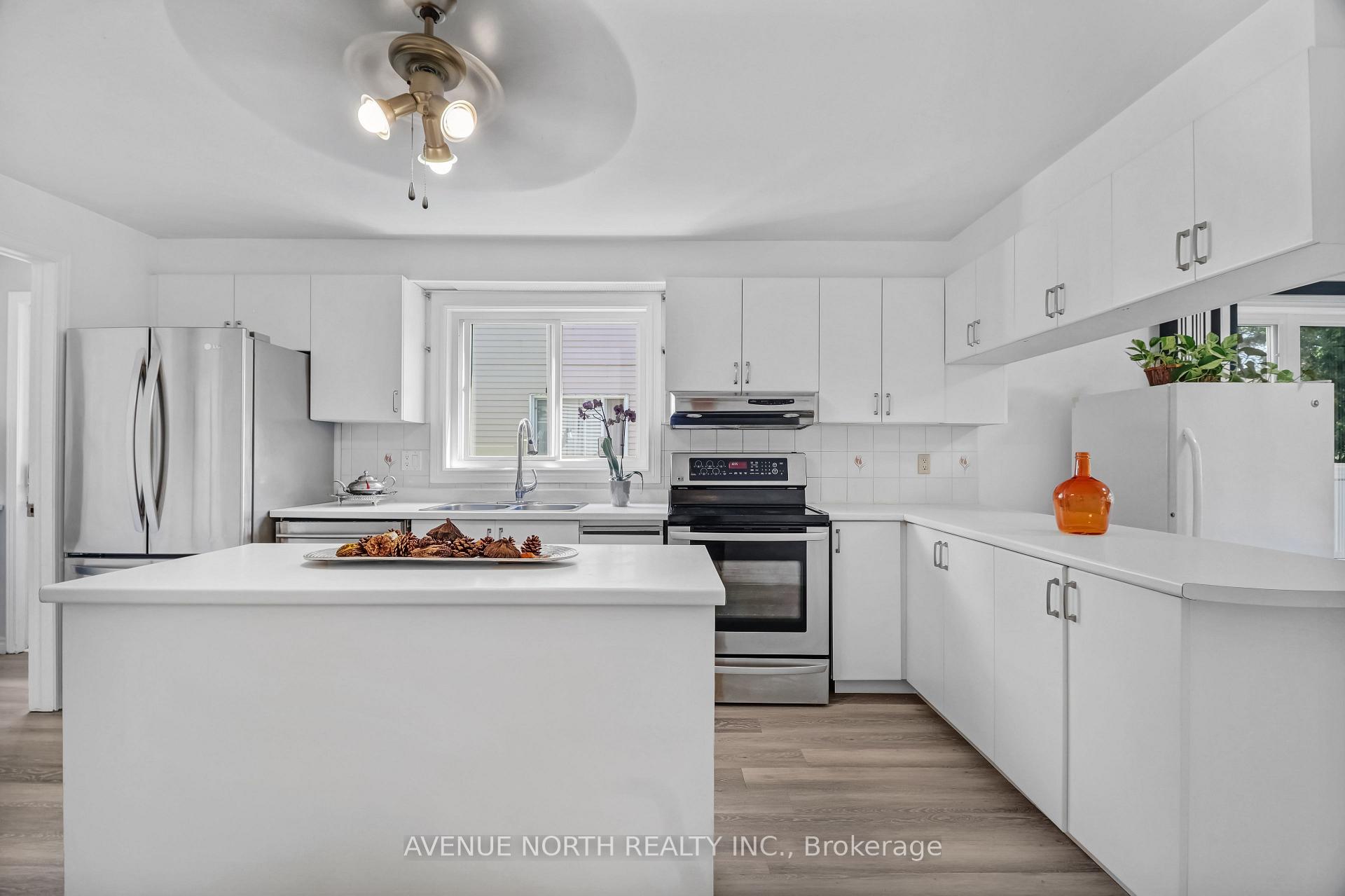 Photo 12 of 1674 Sansonnet Street S, Ottawa, Chapel Hill — HOMEH