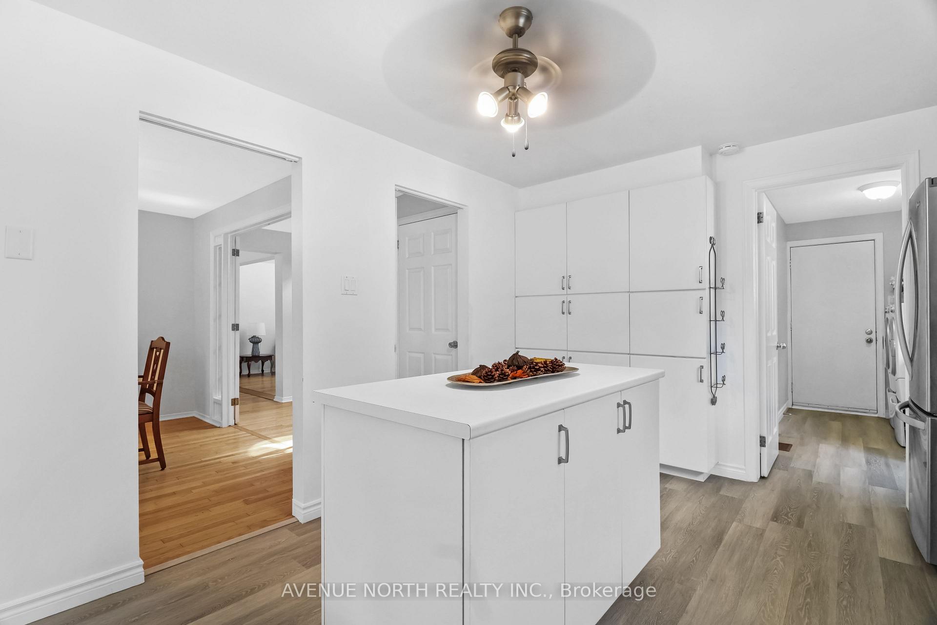 Photo 14 of 1674 Sansonnet Street S, Ottawa, Chapel Hill — HOMEH