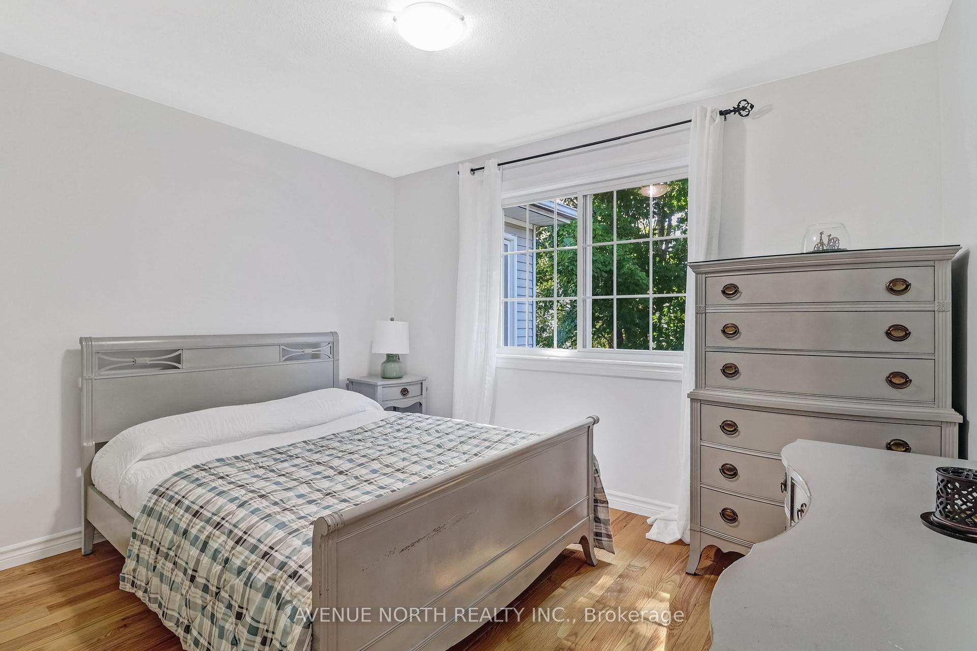 Photo 24 of 1674 Sansonnet Street S, Ottawa, Chapel Hill — HOMEH