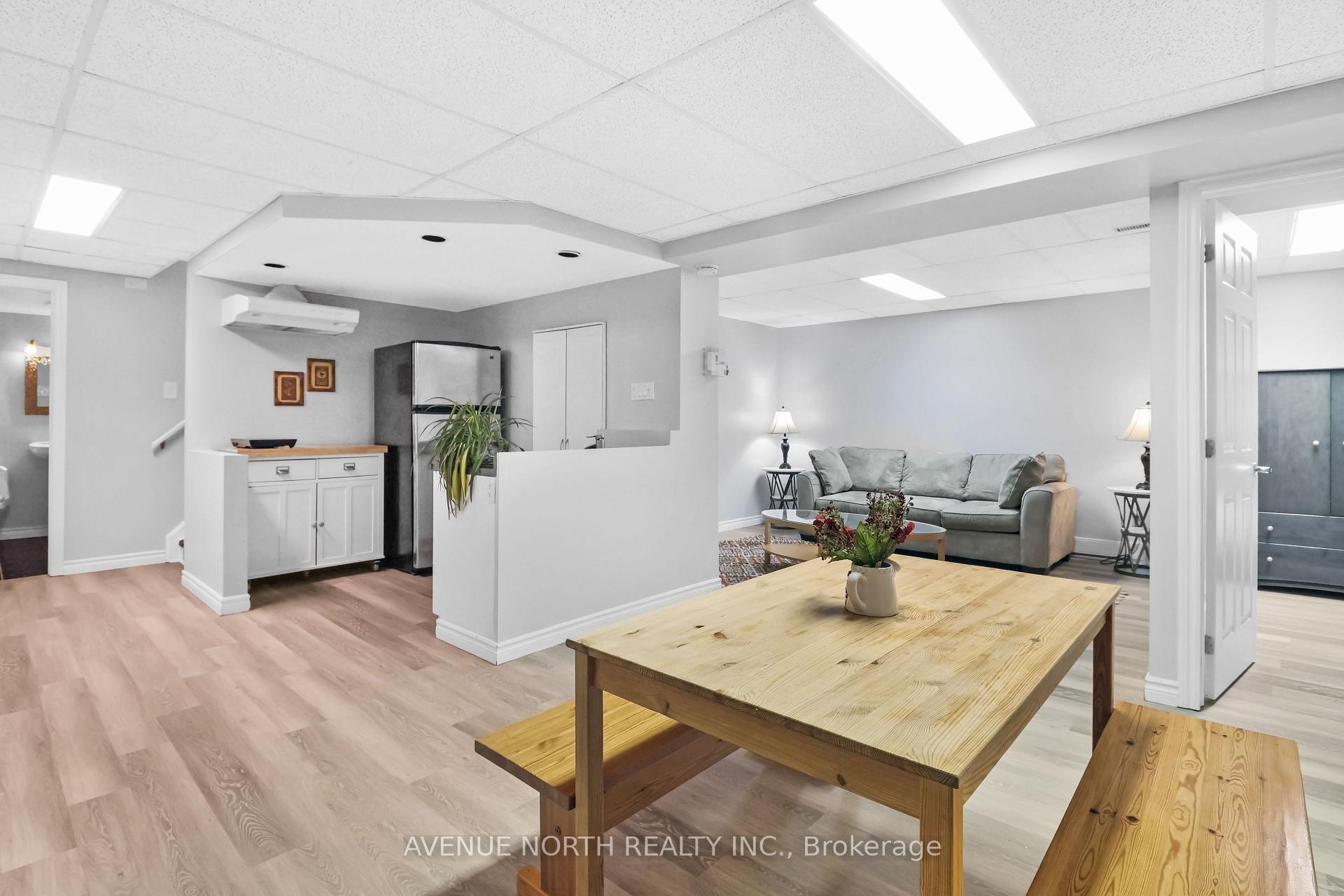 Photo 31 of 1674 Sansonnet Street S, Ottawa, Chapel Hill — HOMEH