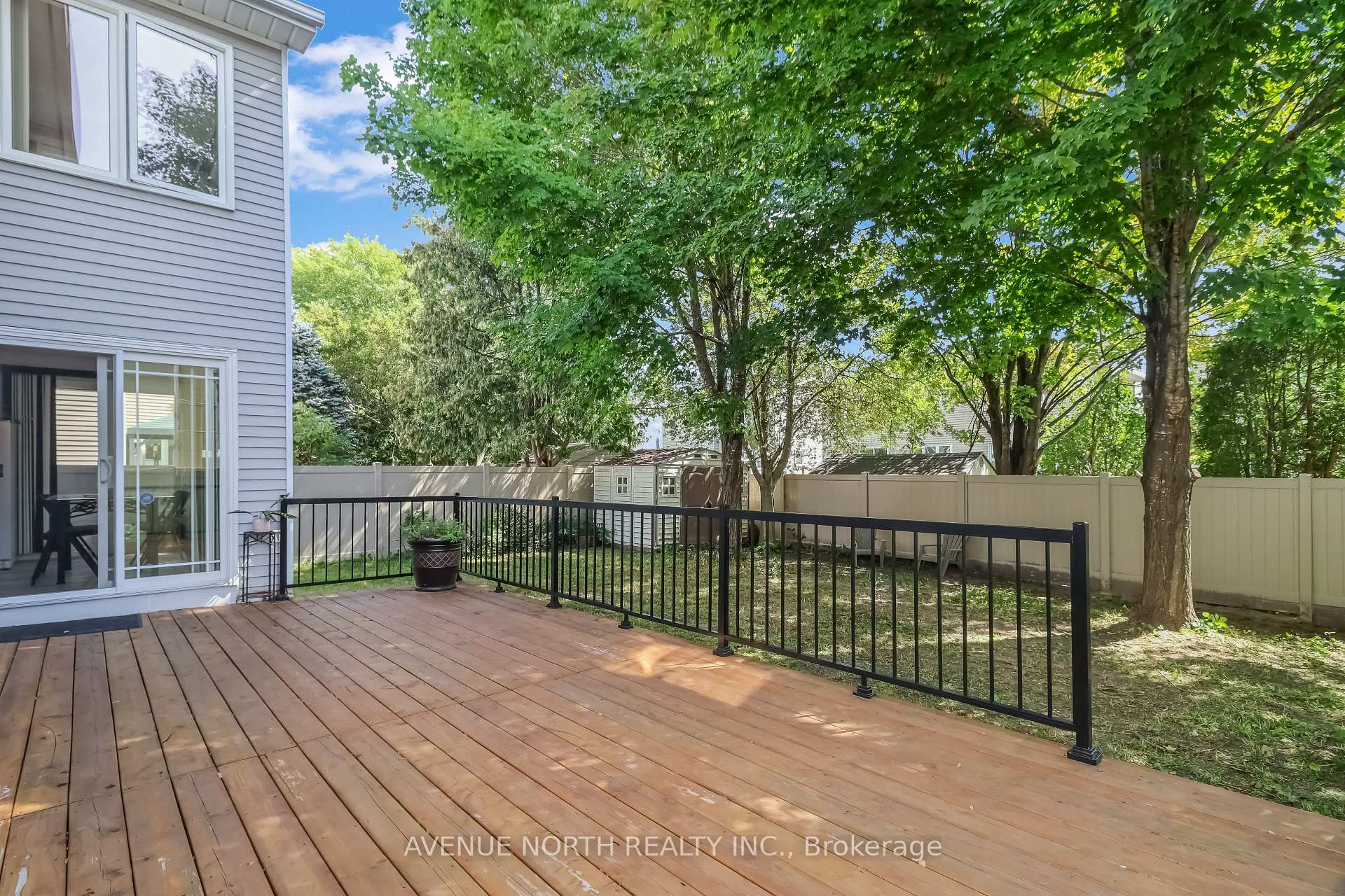 Photo 37 of 1674 Sansonnet Street S, Ottawa, Chapel Hill — HOMEH