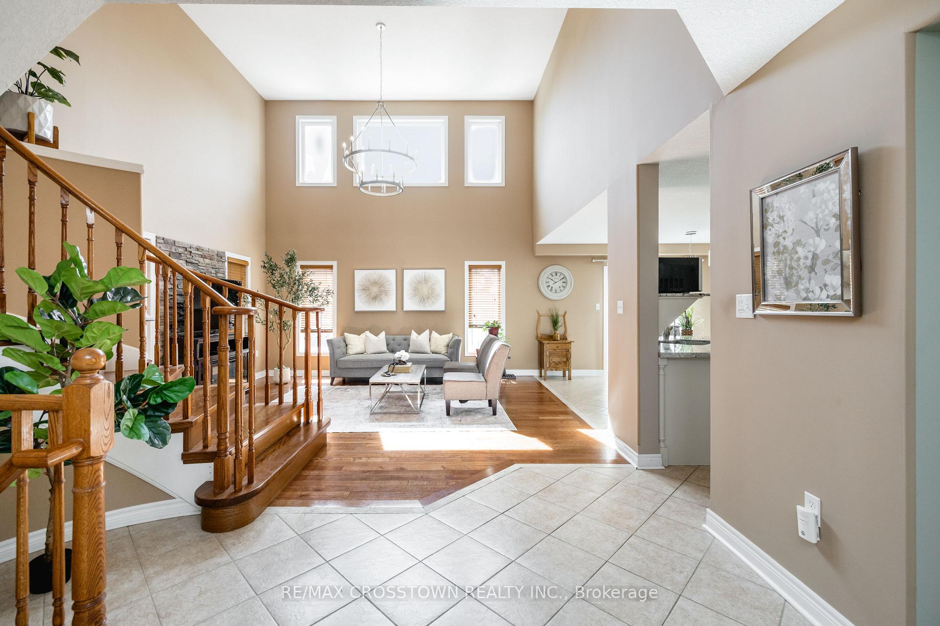 Photo 1 of 89 Sovereign's Gate, Barrie, Innis-Shore — HOMEH