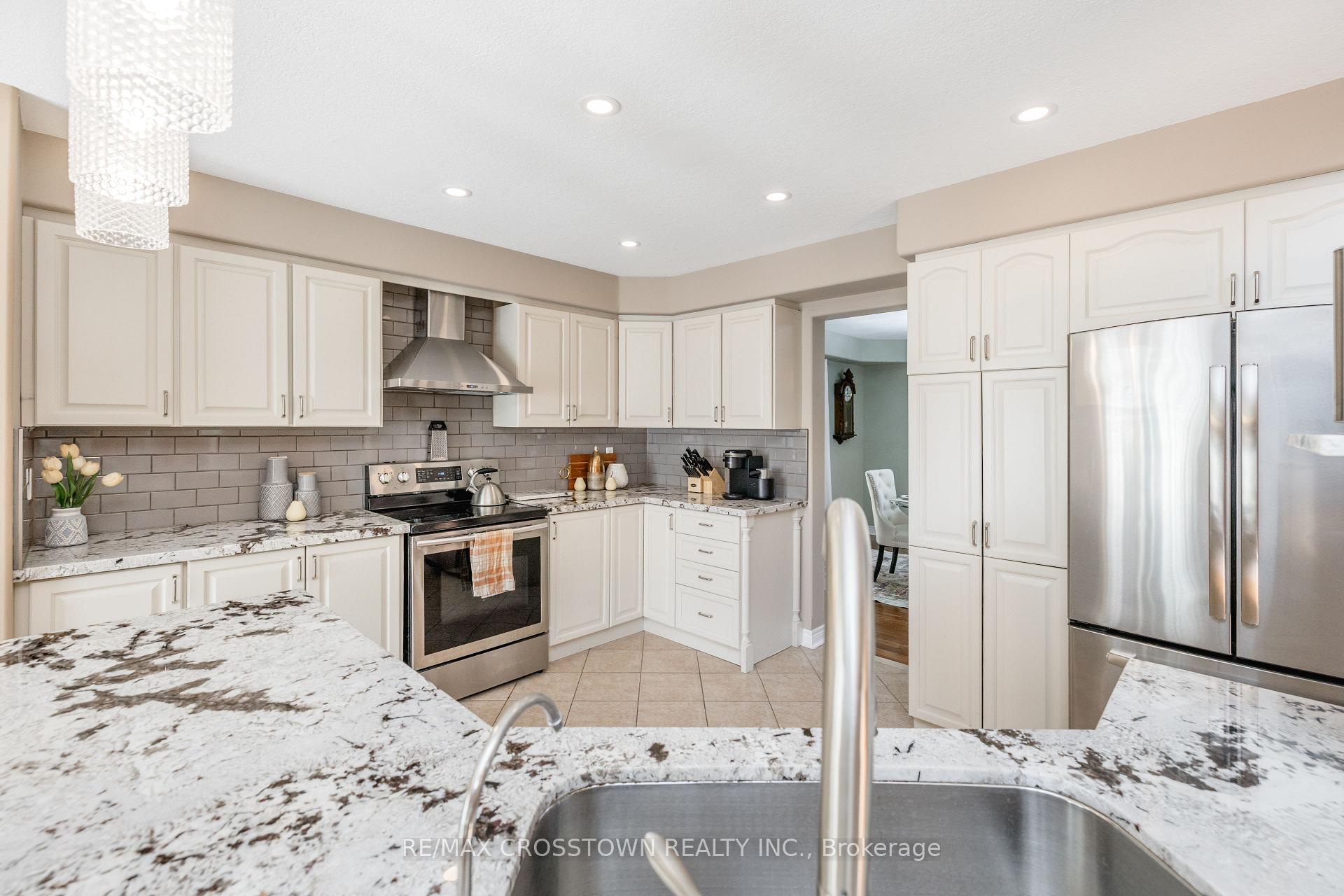 Photo 18 of 89 Sovereign's Gate, Barrie, Innis-Shore — HOMEH