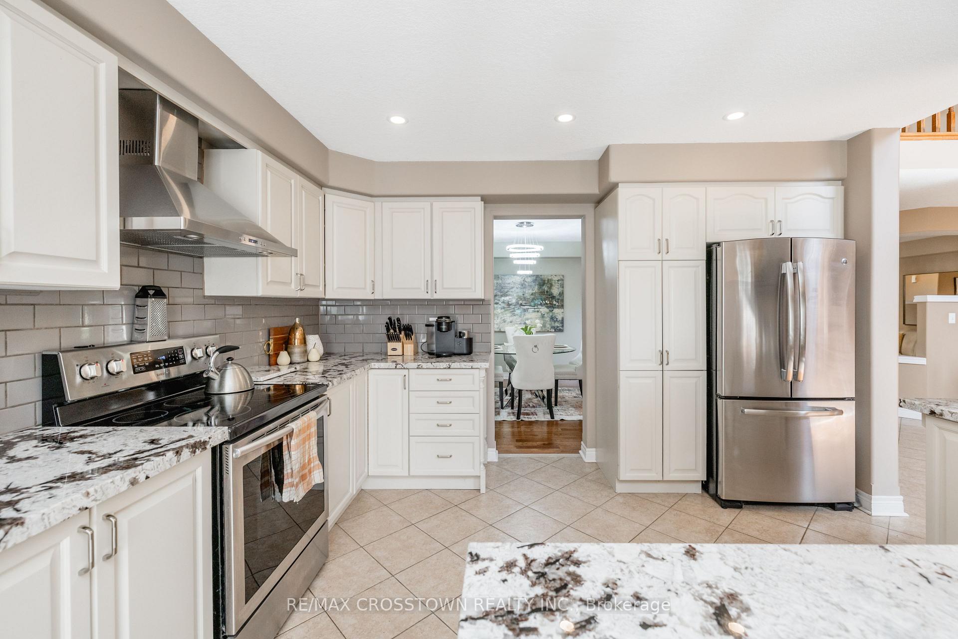 Photo 19 of 89 Sovereign's Gate, Barrie, Innis-Shore — HOMEH