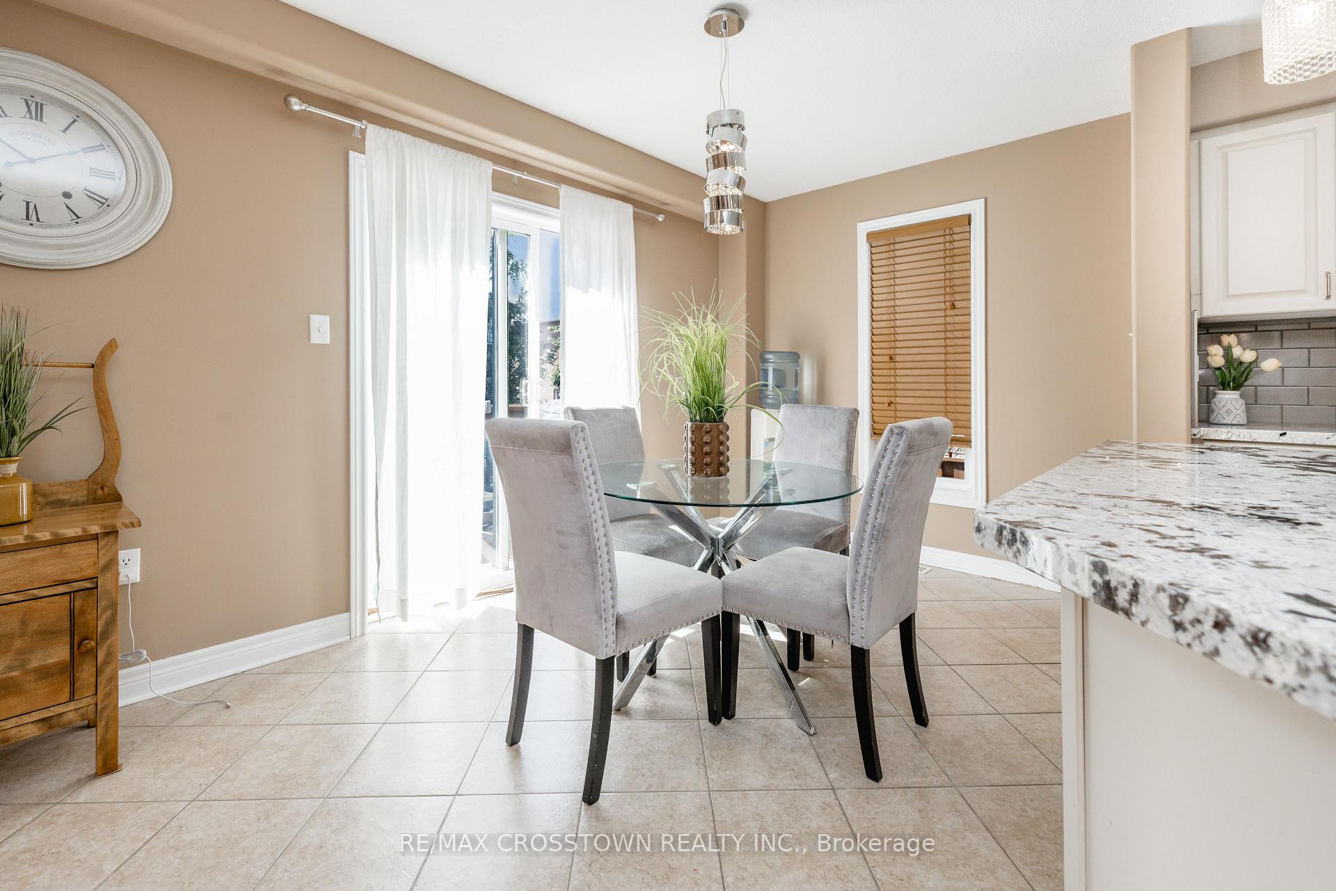 Photo 21 of 89 Sovereign's Gate, Barrie, Innis-Shore — HOMEH