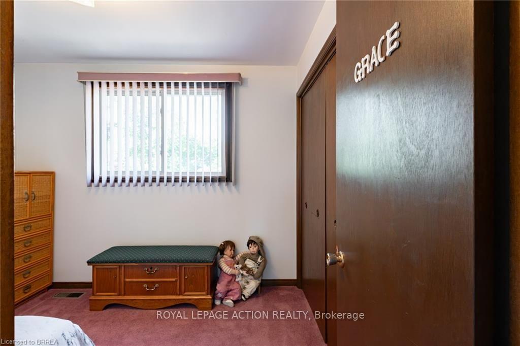 Photo 30 of 20 Wildflower Lane, Brantford, Fairview - Brantford — HOMEH