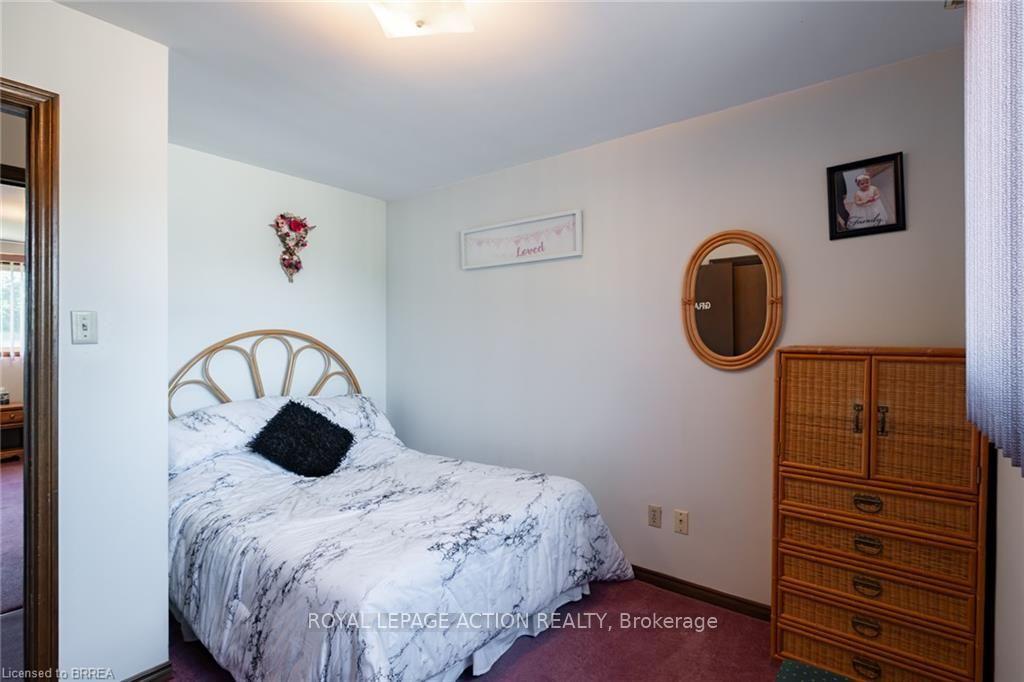 Photo 31 of 20 Wildflower Lane, Brantford, Fairview - Brantford — HOMEH