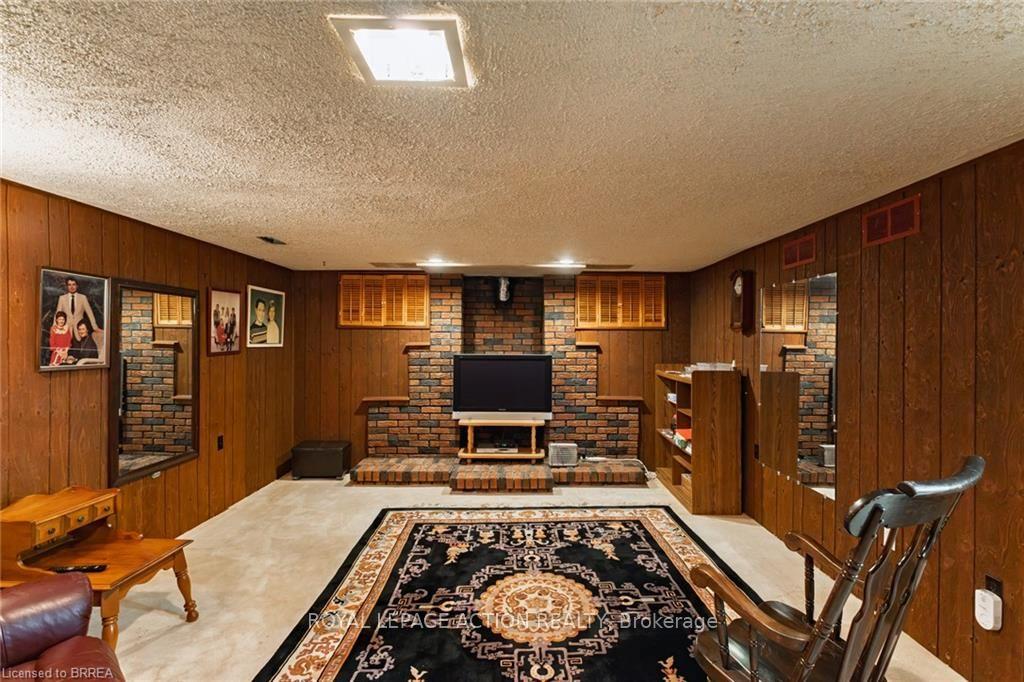 Photo 33 of 20 Wildflower Lane, Brantford, Fairview - Brantford — HOMEH