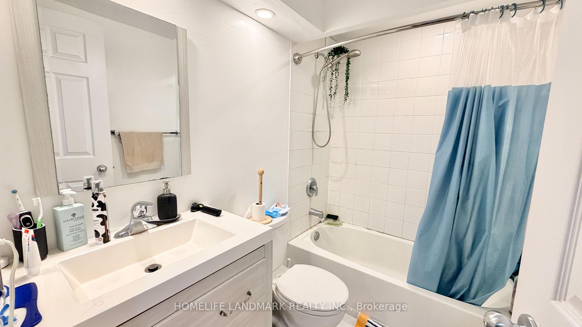 Photo 11 of Unit 2405, 99 Harbour Square, Toronto, Waterfront Communities — HOMEH