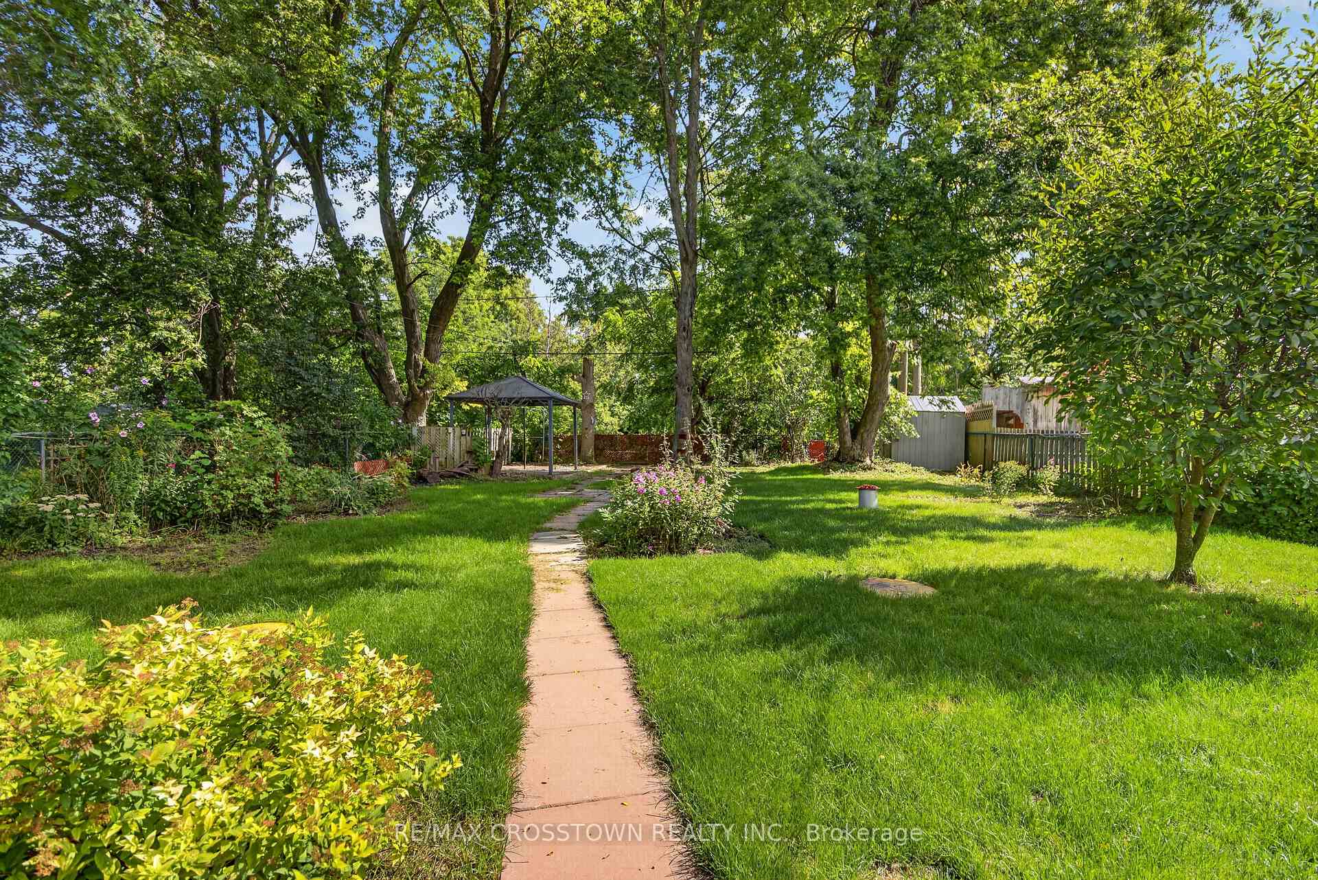 Photo 3 of 63 Adeline Avenue, New Tecumseth, Tottenham — HOMEH