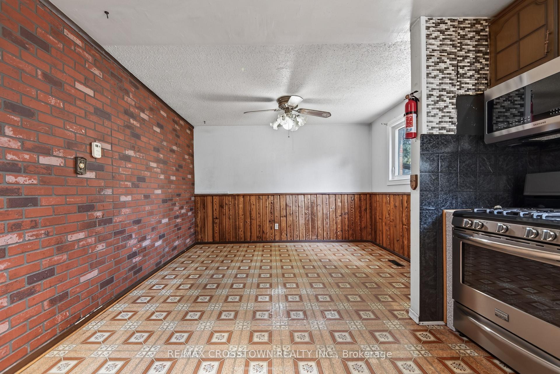 Photo 19 of 63 Adeline Avenue, New Tecumseth, Tottenham — HOMEH