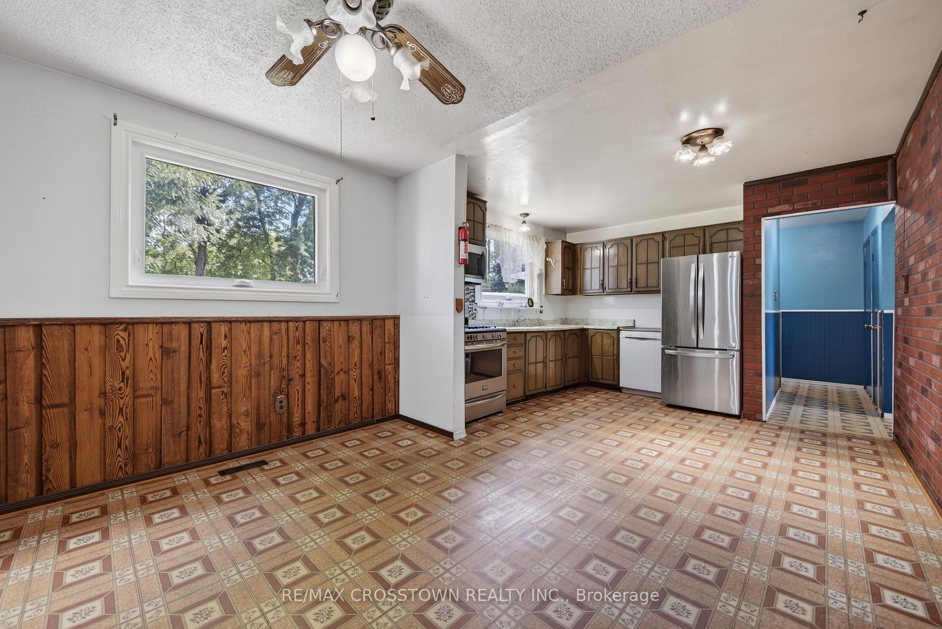 Photo 25 of 63 Adeline Avenue, New Tecumseth, Tottenham — HOMEH