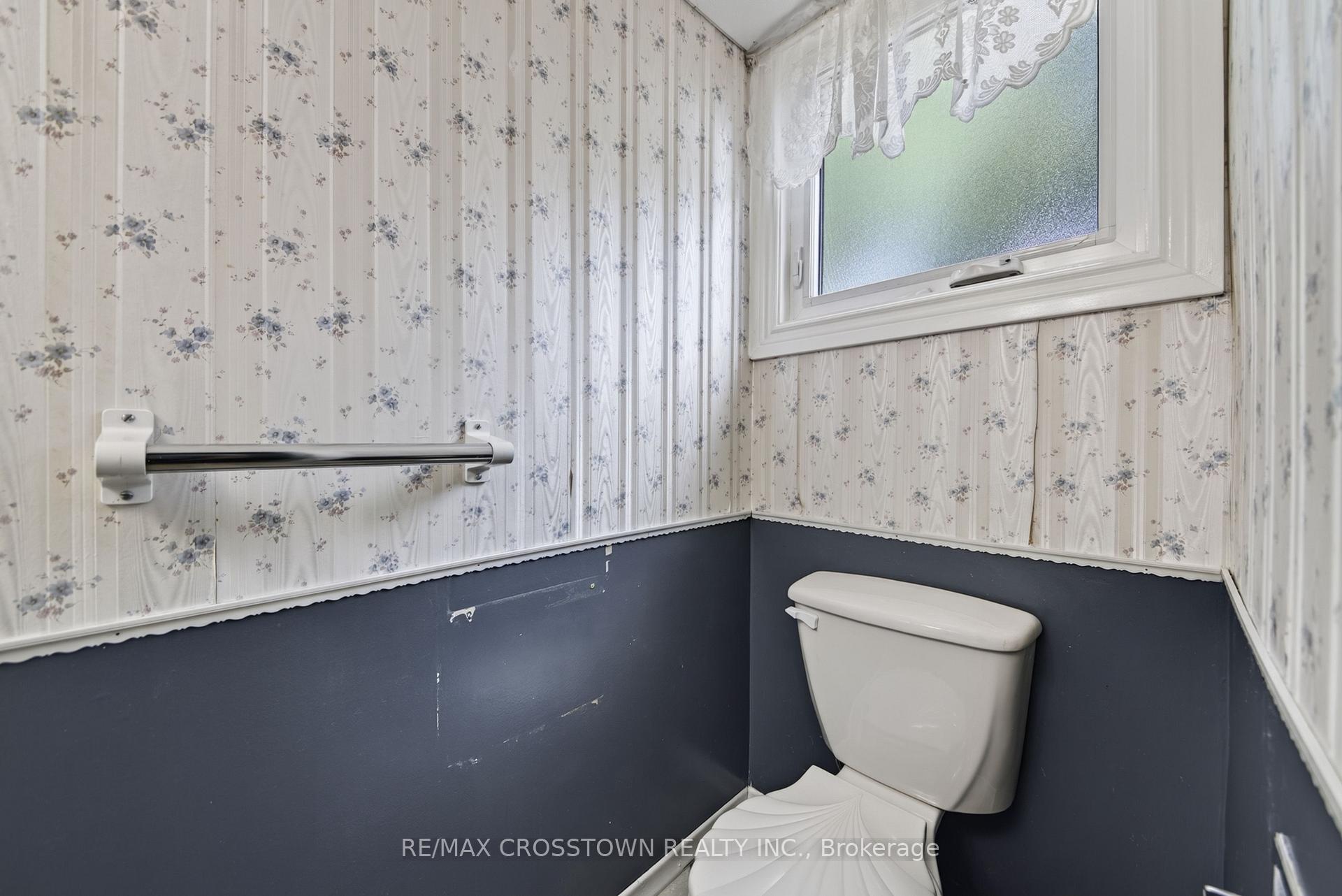 Photo 31 of 63 Adeline Avenue, New Tecumseth, Tottenham — HOMEH