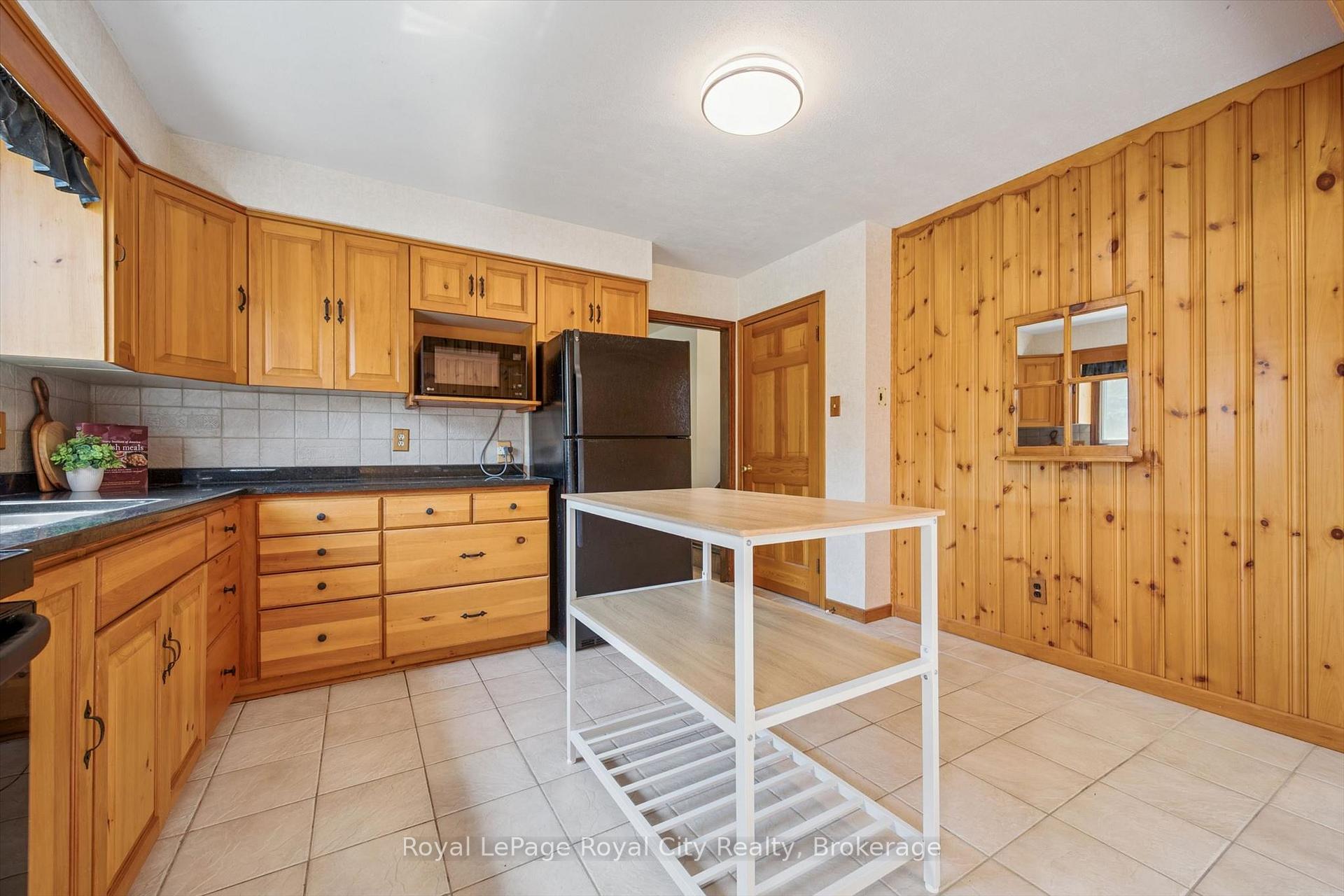 Photo 13 of 85 Sleeman Avenue, Guelph, Junction/Onward Willow — HOMEH