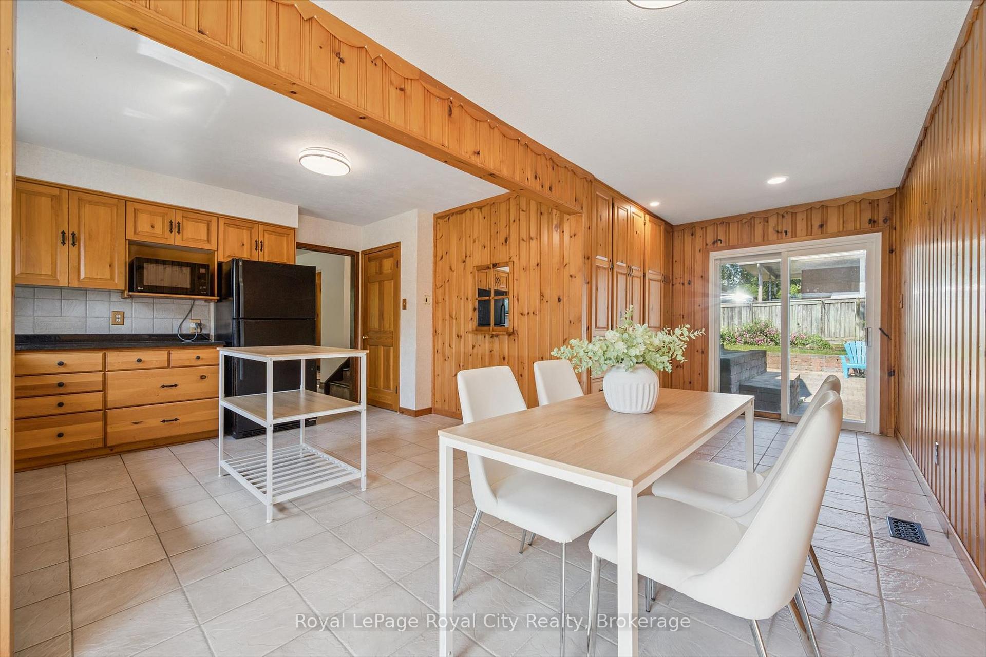 Photo 16 of 85 Sleeman Avenue, Guelph, Junction/Onward Willow — HOMEH