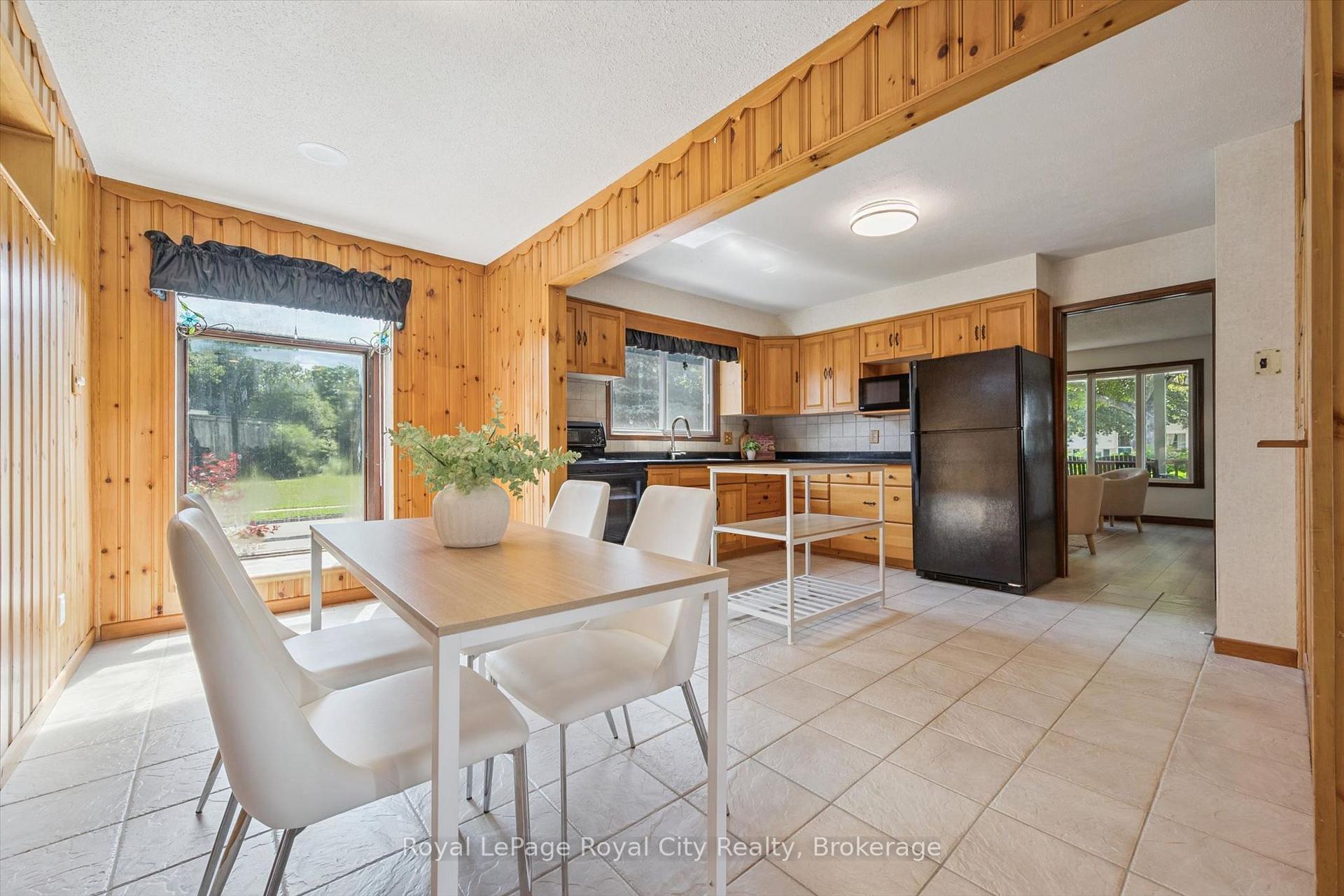 Photo 17 of 85 Sleeman Avenue, Guelph, Junction/Onward Willow — HOMEH