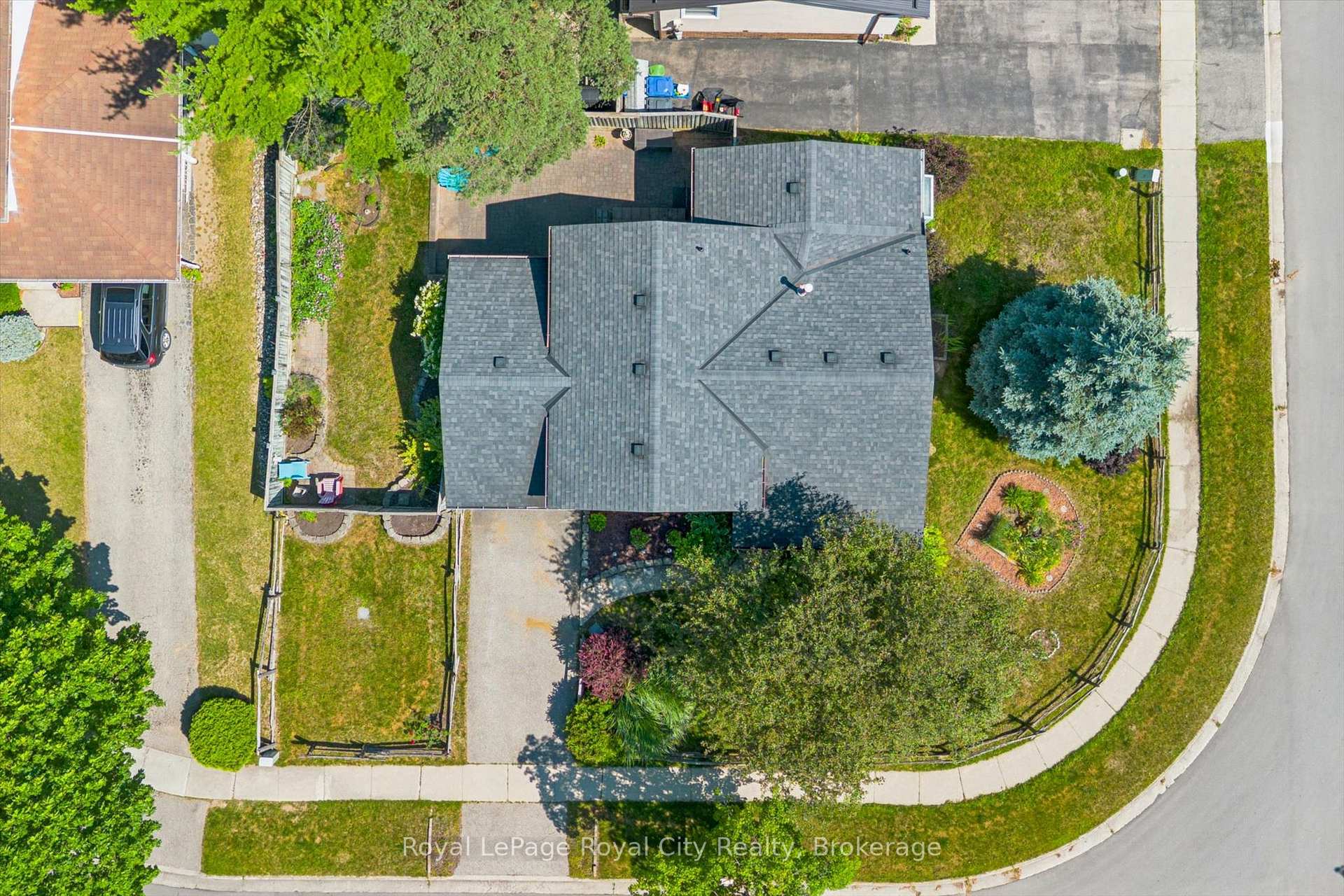 Photo 31 of 85 Sleeman Avenue, Guelph, Junction/Onward Willow — HOMEH