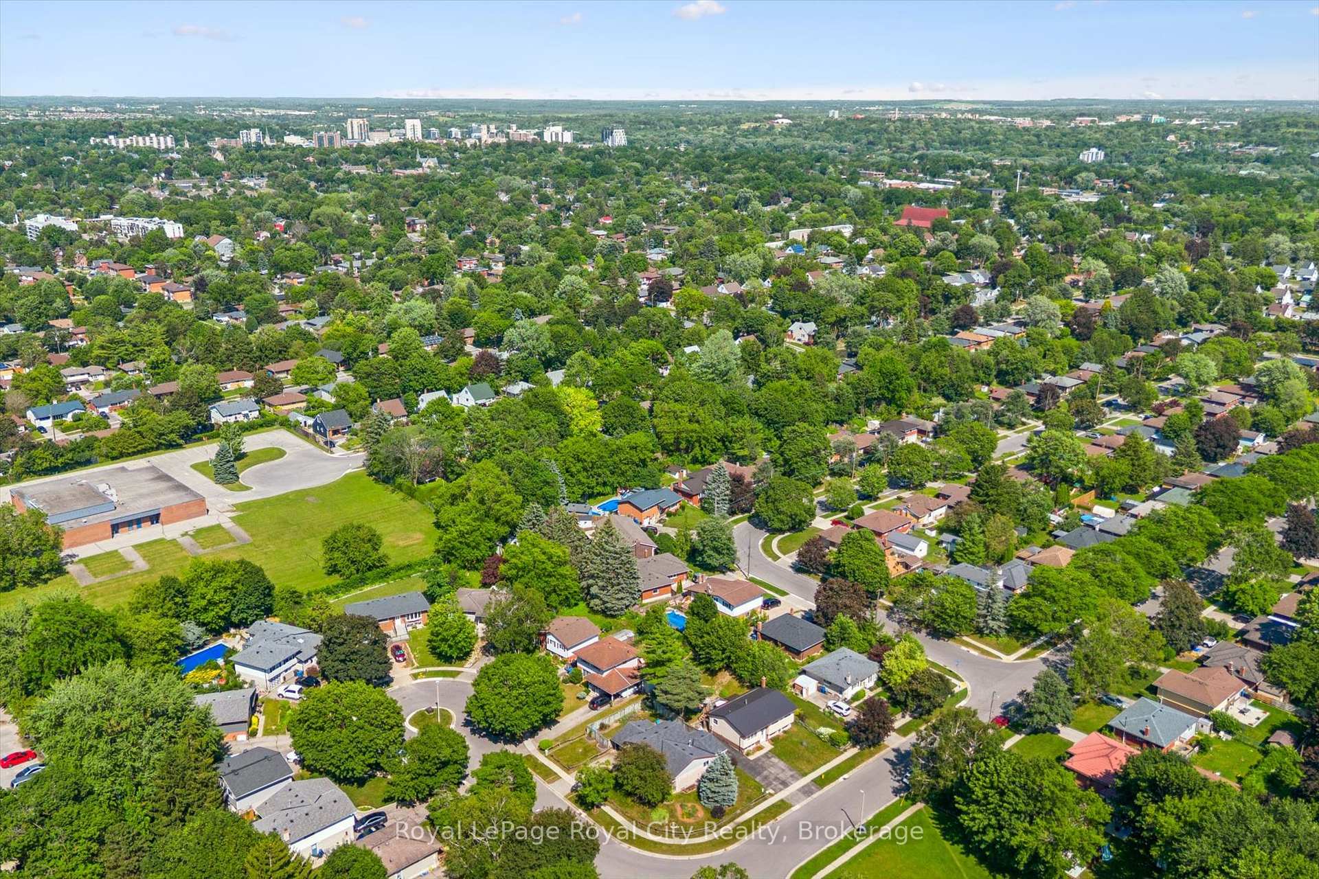 Photo 41 of 85 Sleeman Avenue, Guelph, Junction/Onward Willow — HOMEH