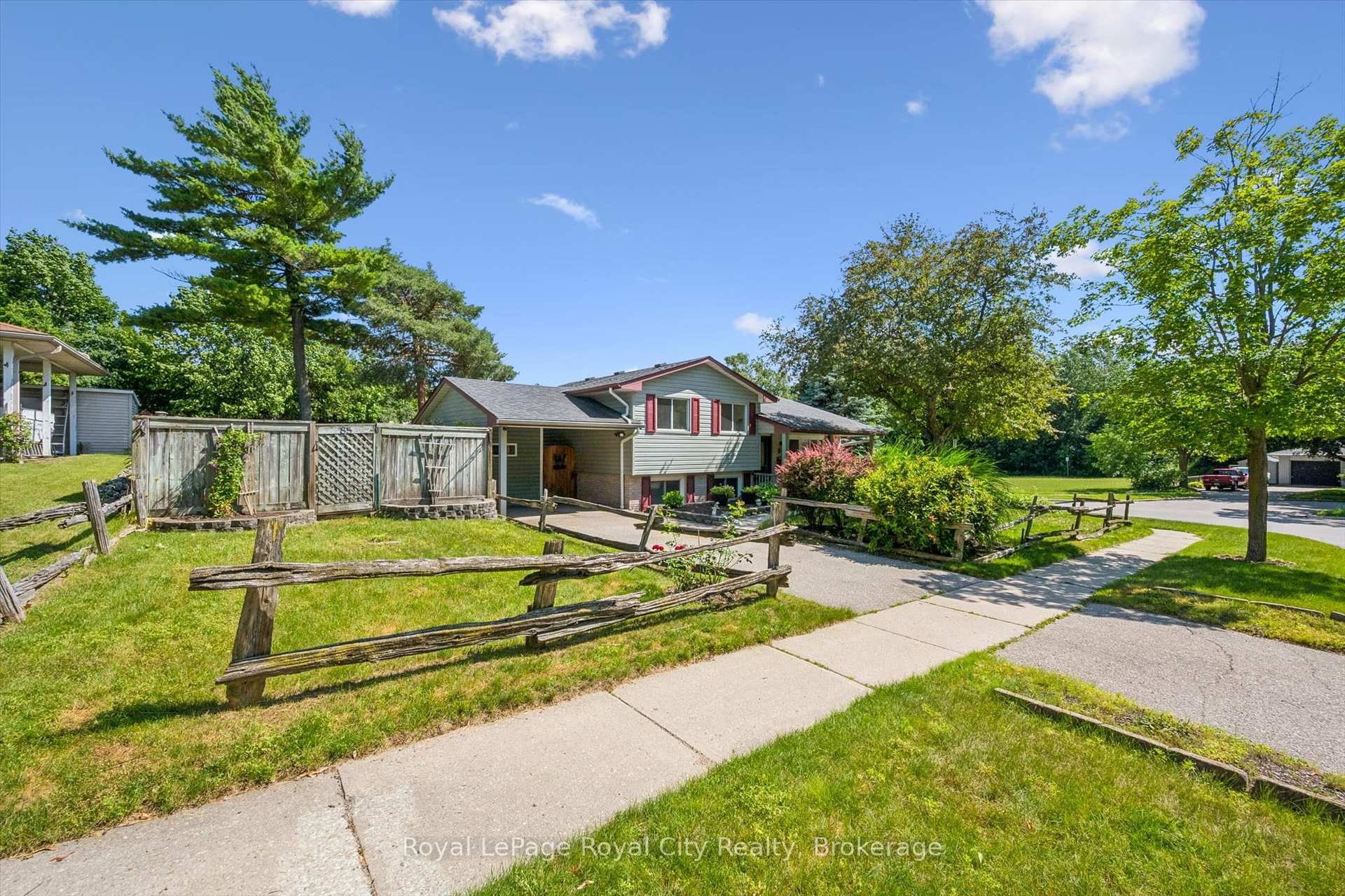 Photo 42 of 85 Sleeman Avenue, Guelph, Junction/Onward Willow — HOMEH